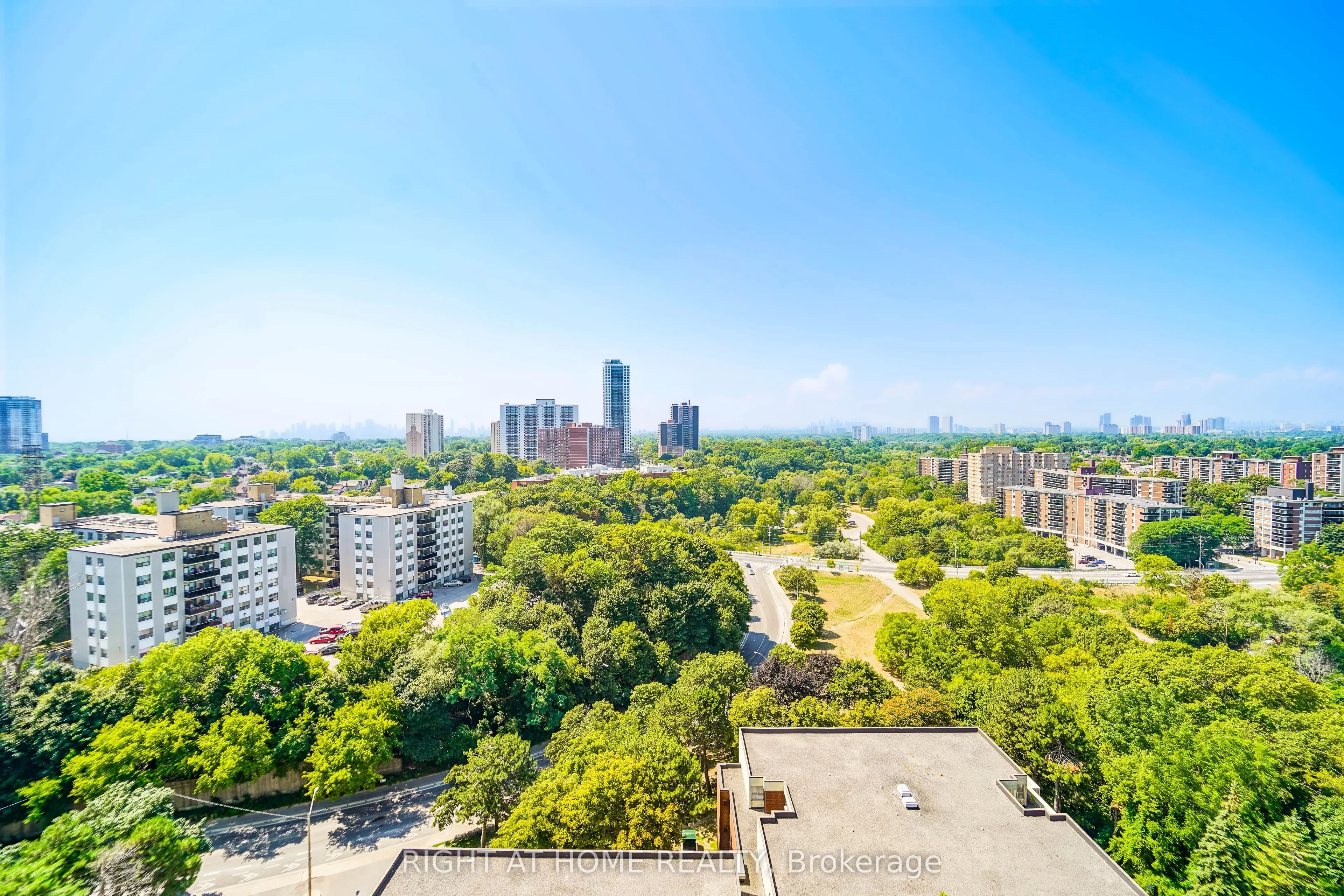 1 Massey Square, #1611