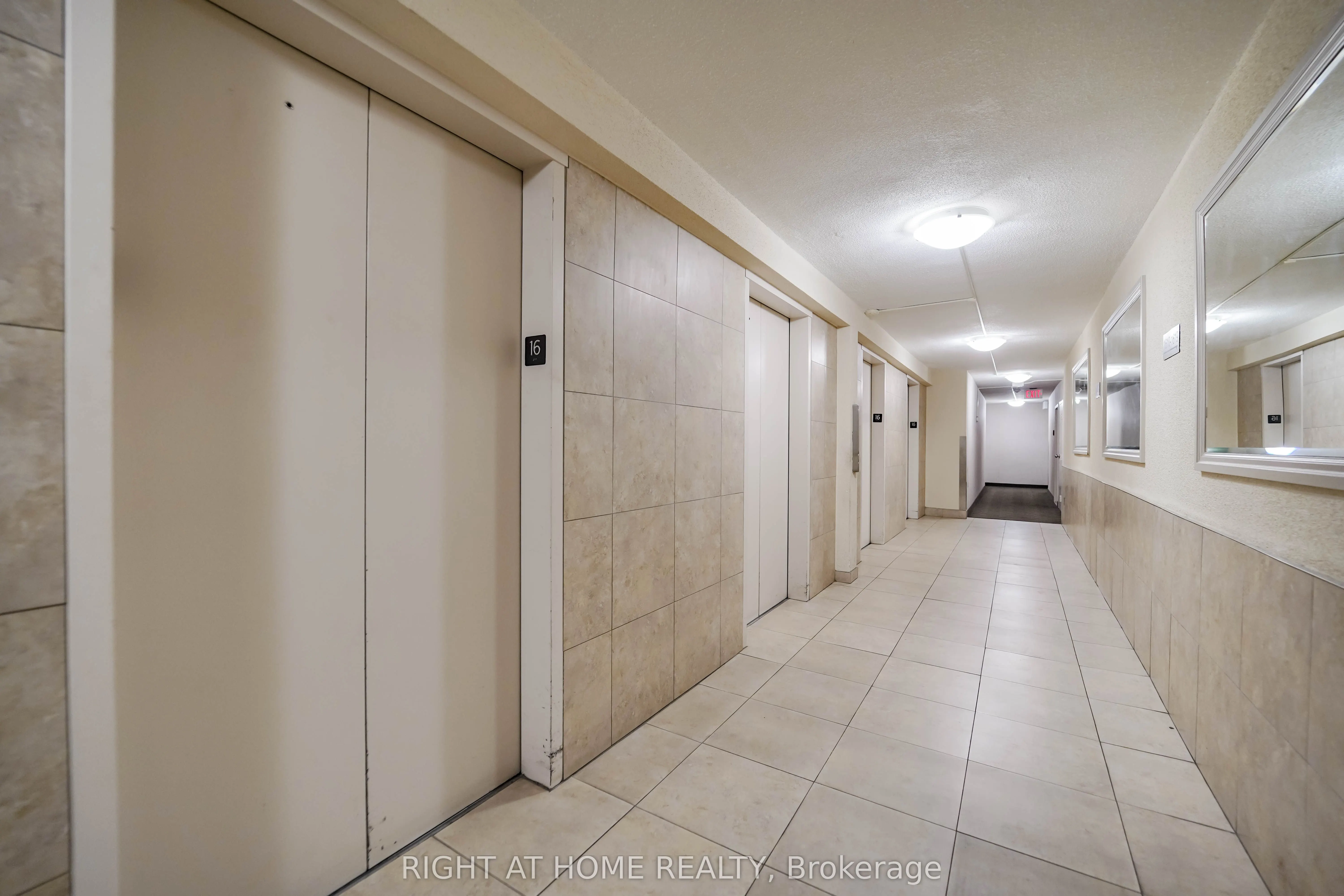 1 Massey Square, #1611