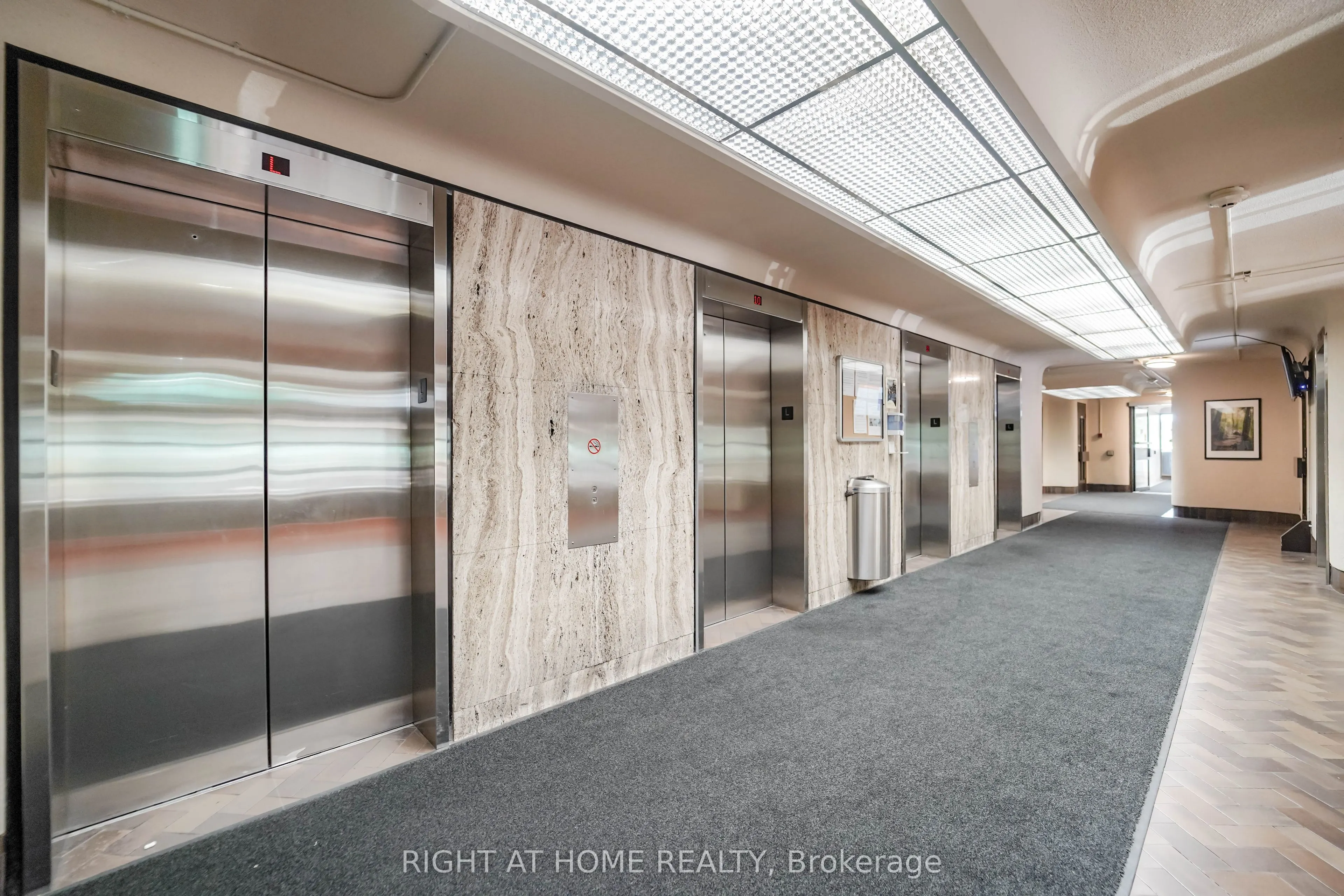 1 Massey Square, #1611