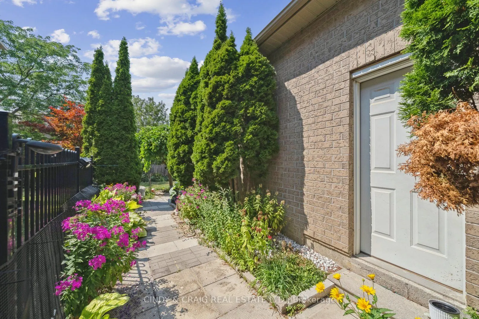 2504 Prestonvale Road