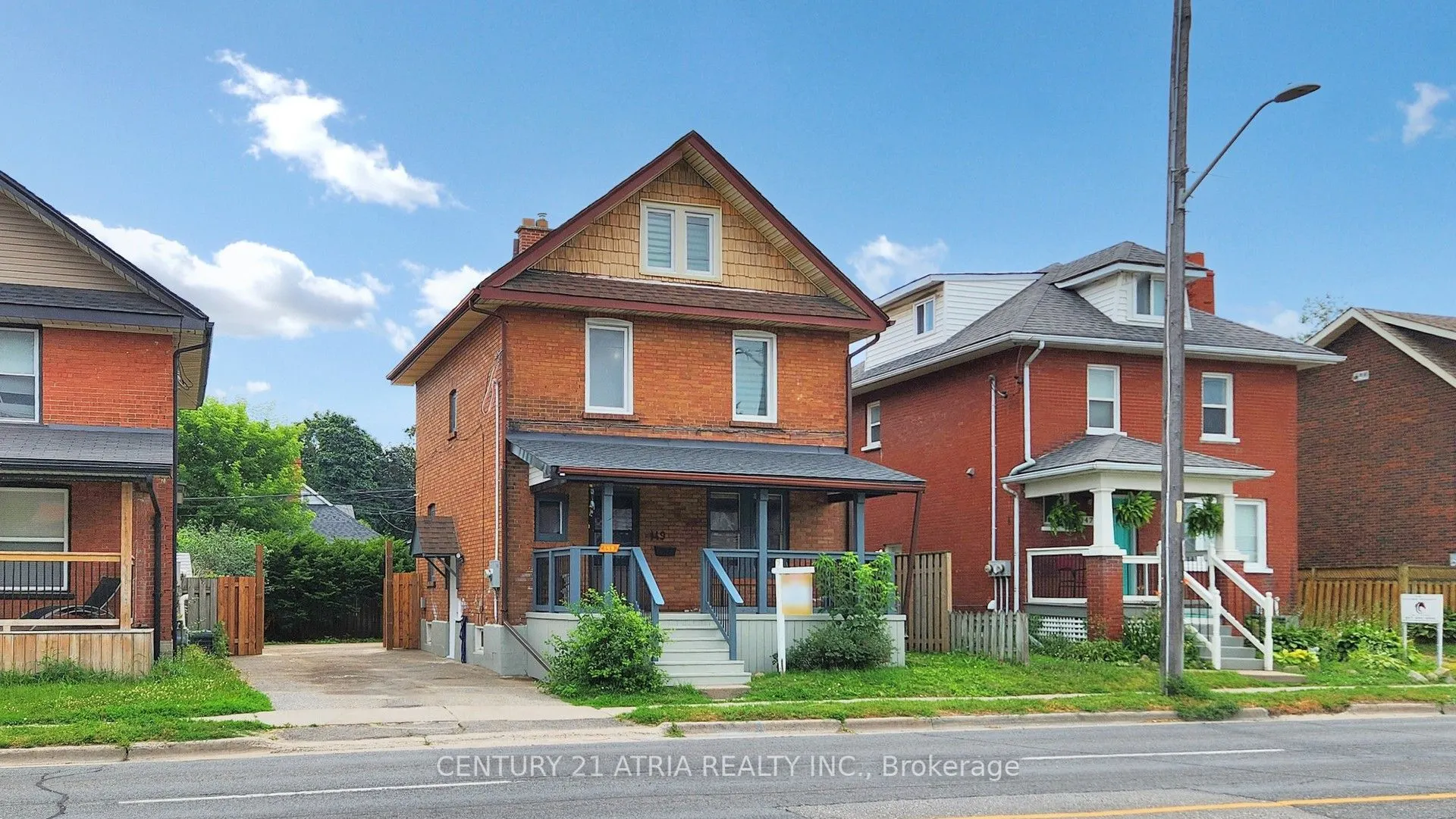 149 Adelaide Avenue E