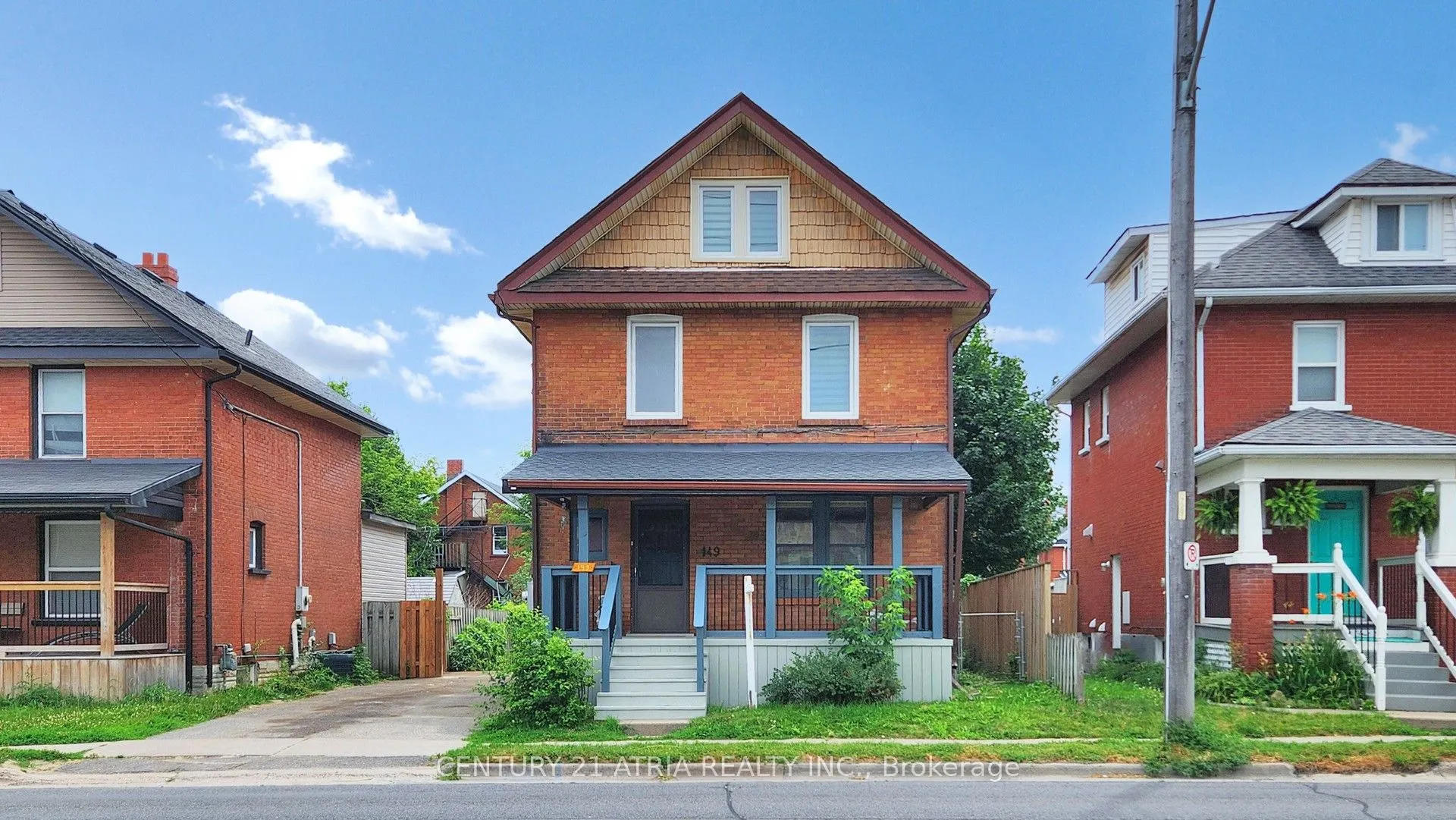 149 Adelaide Avenue E
