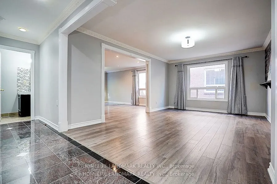 15 Saintsbury Square