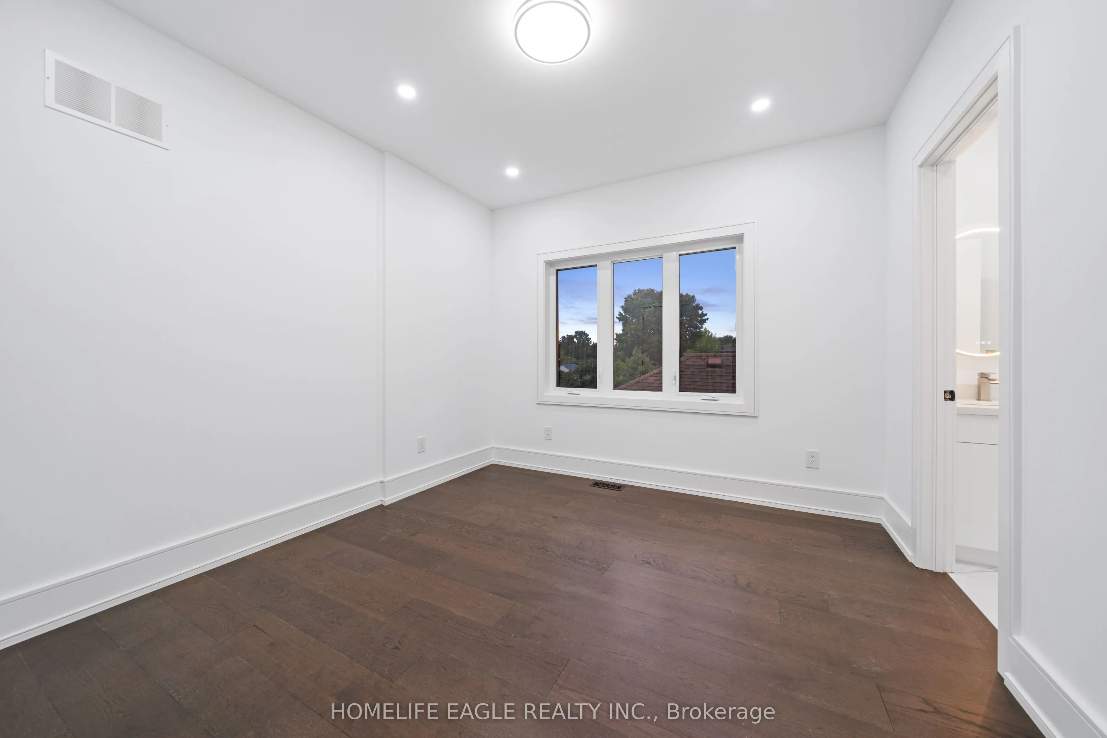 11 Glen Muir Drive