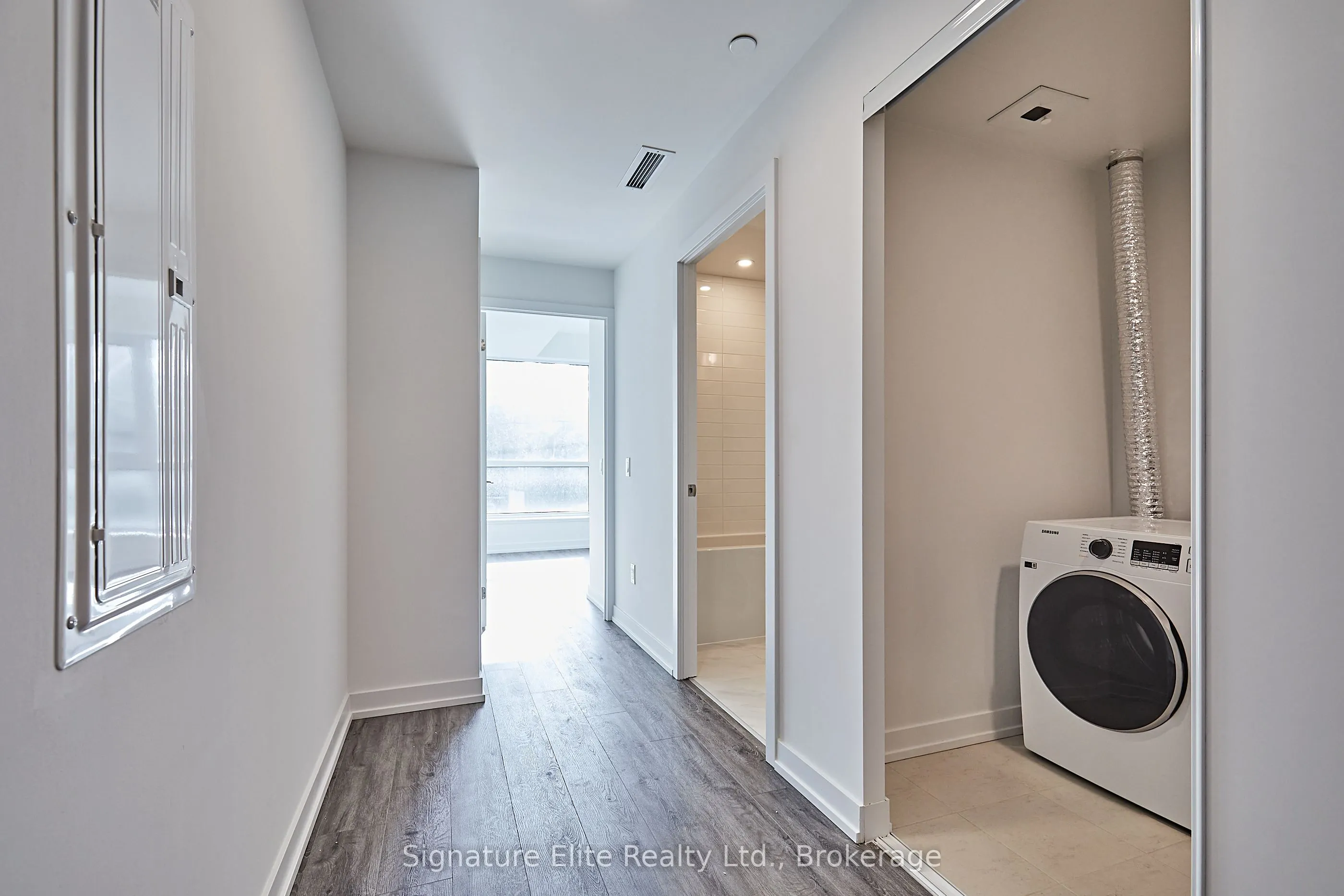 109 Booth Avenue, #3