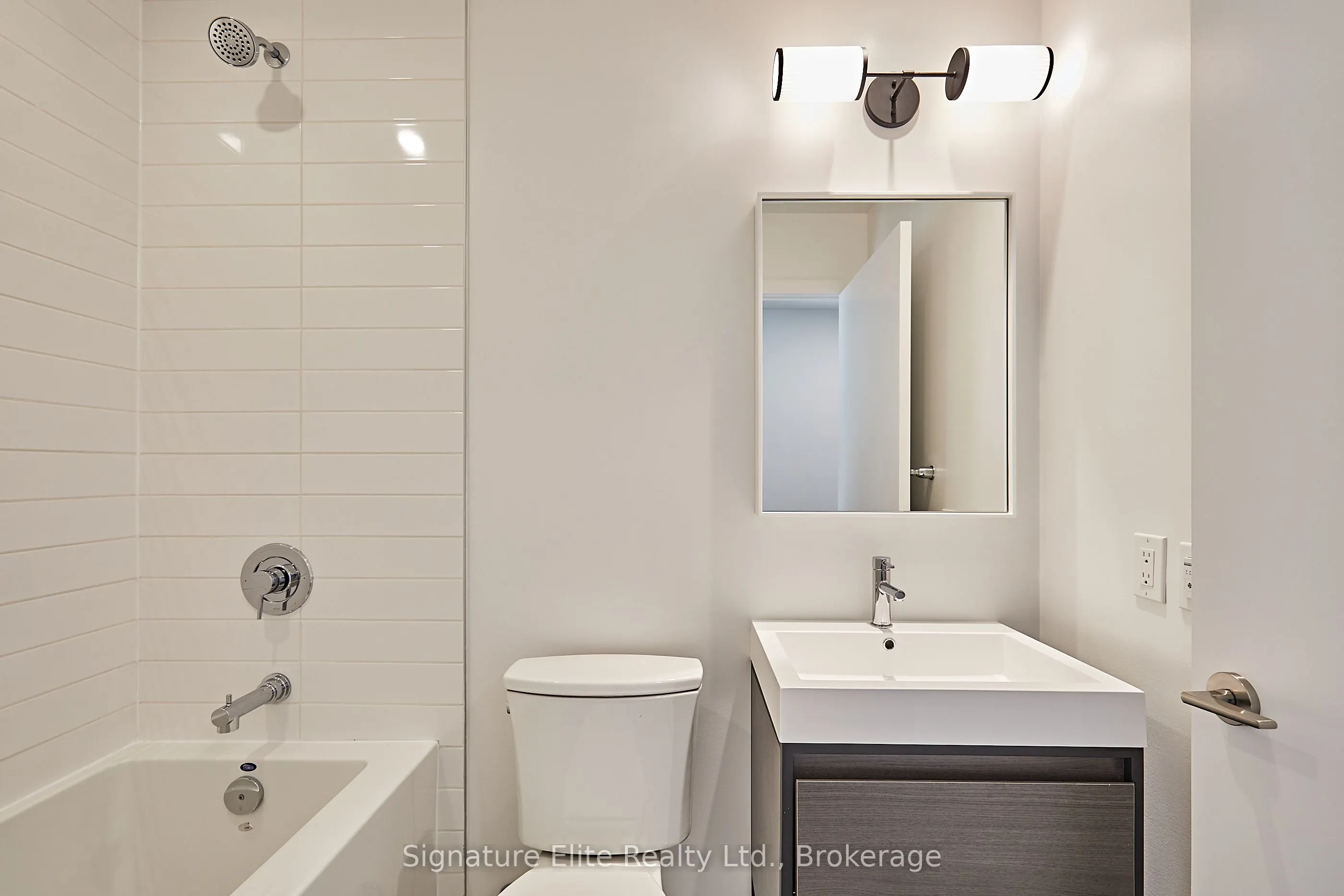 109 Booth Avenue, #3