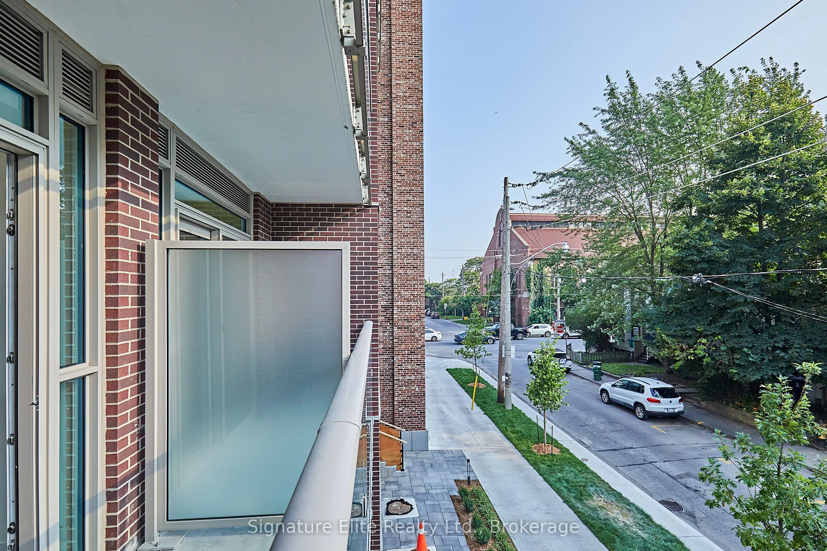 109 Booth Avenue, #3