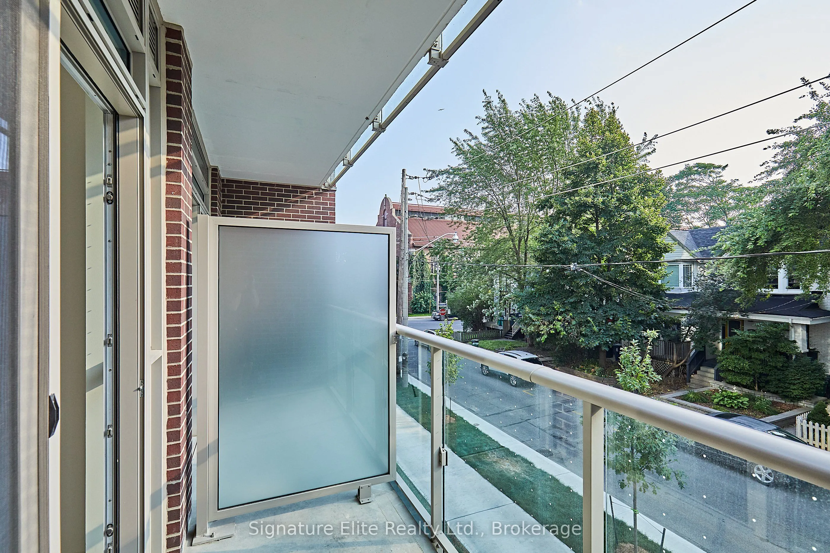 109 Booth Avenue, #3