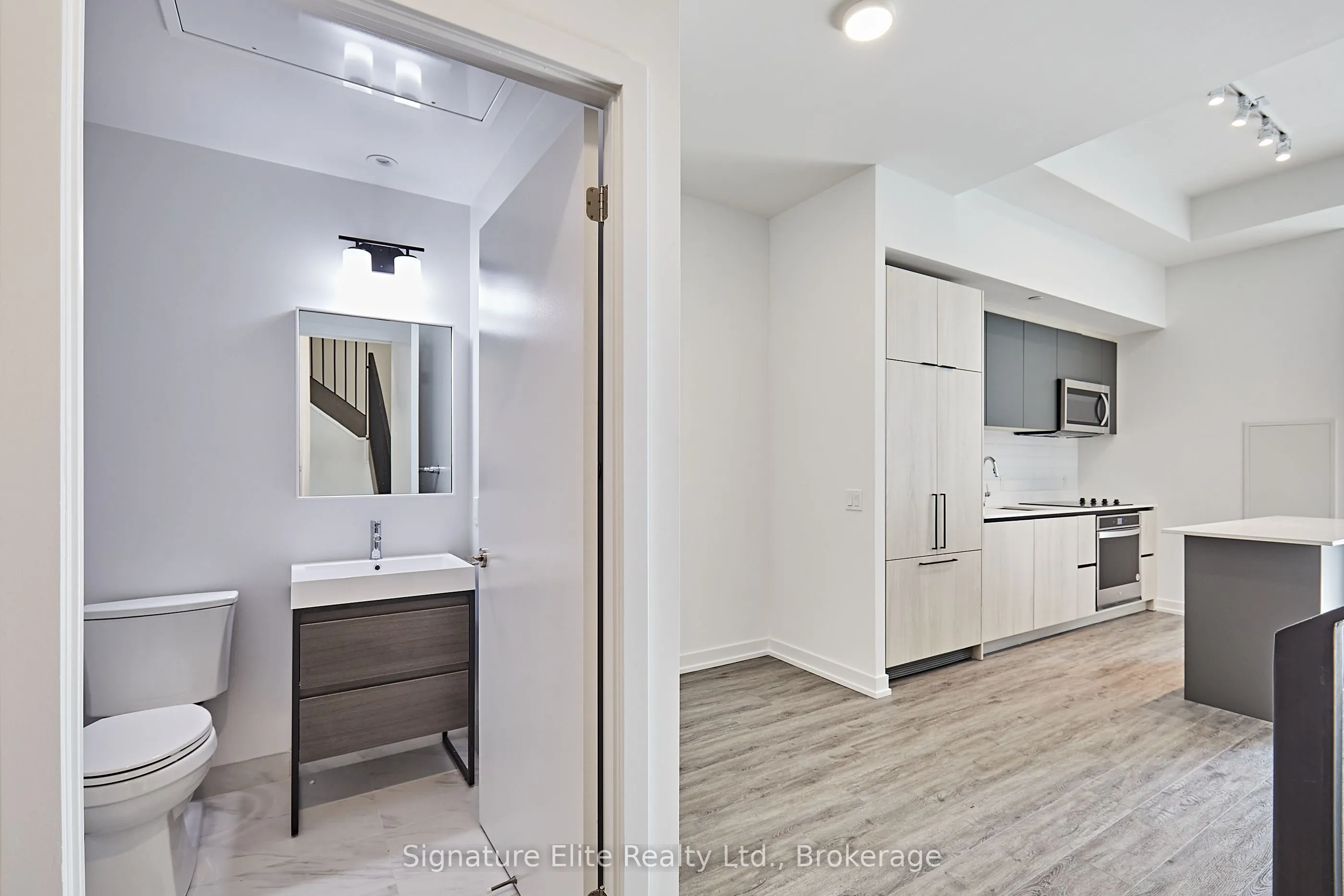 109 Booth Avenue, #3