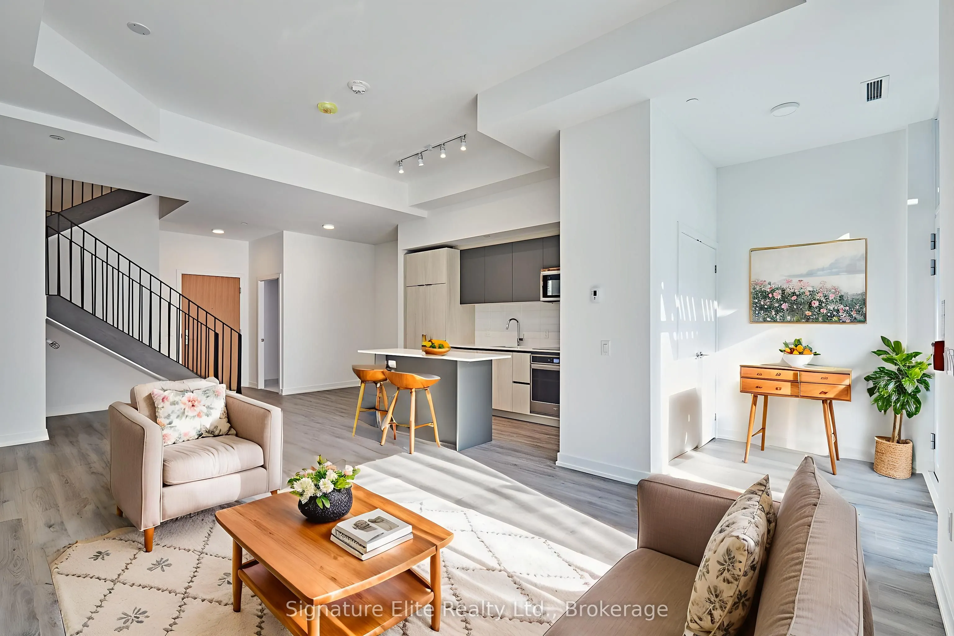 109 Booth Avenue, #3