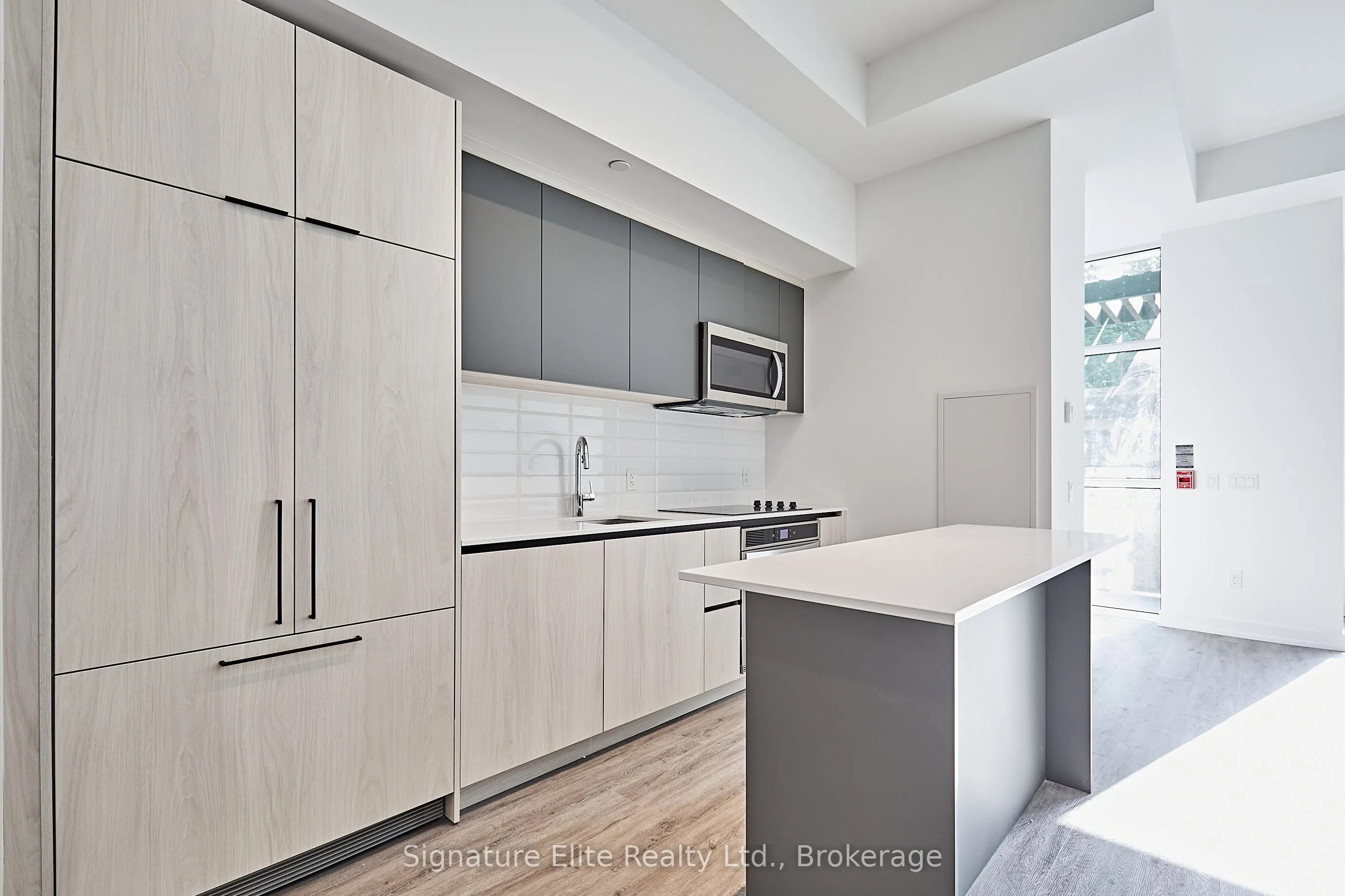 109 Booth Avenue, #3