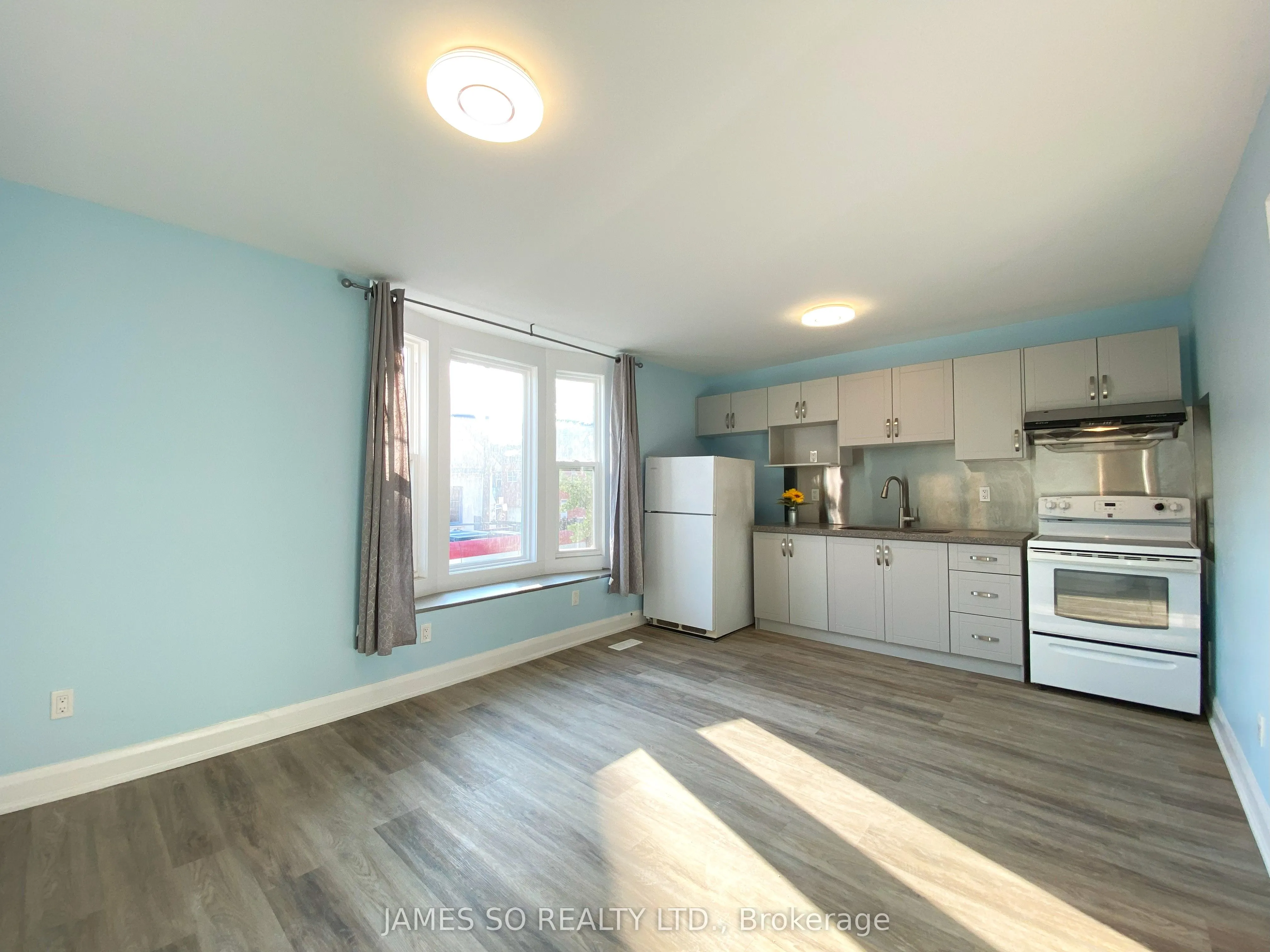 293 Broadview Avenue, #2nd Floor