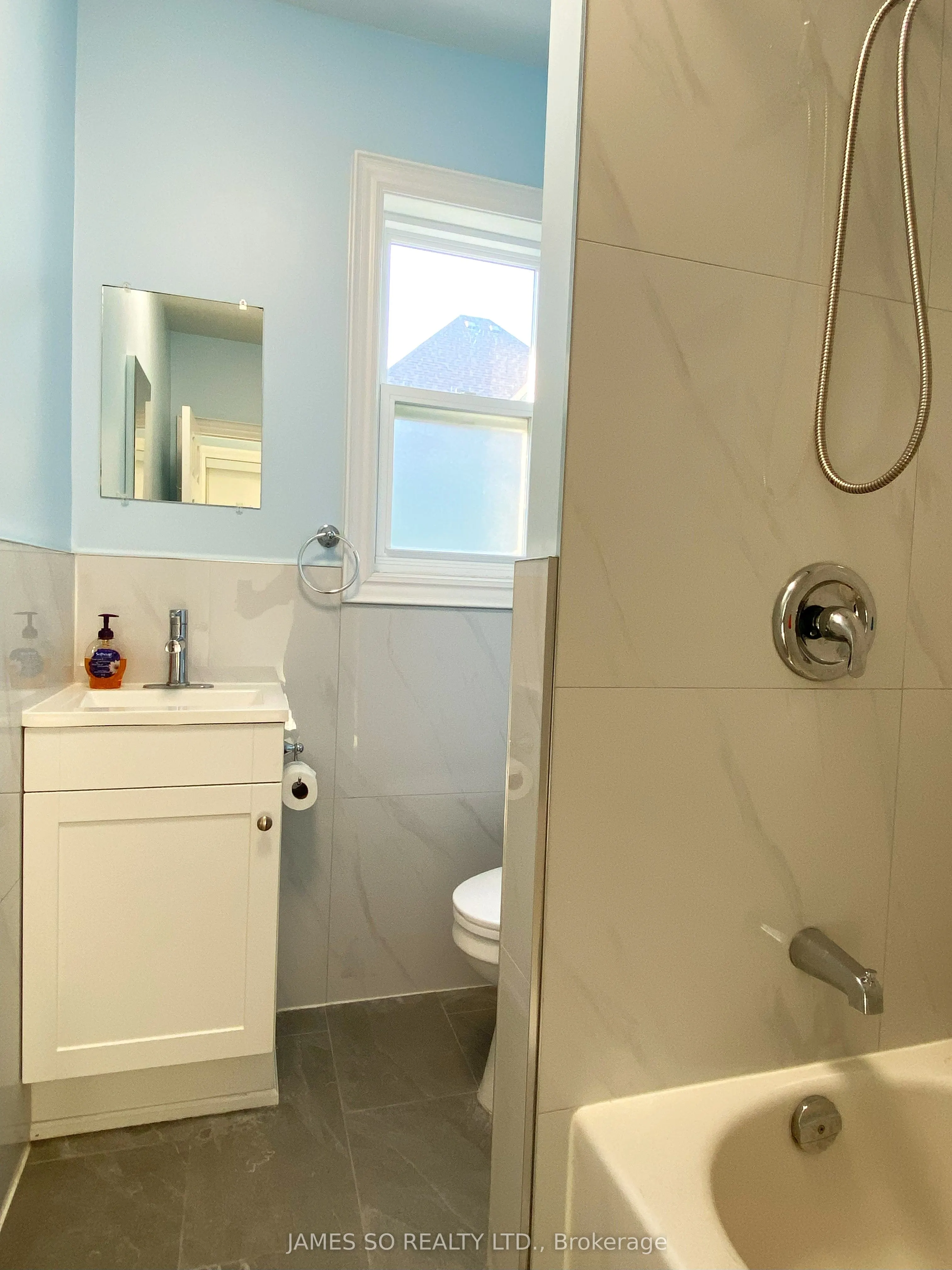 293 Broadview Avenue, #2nd Floor