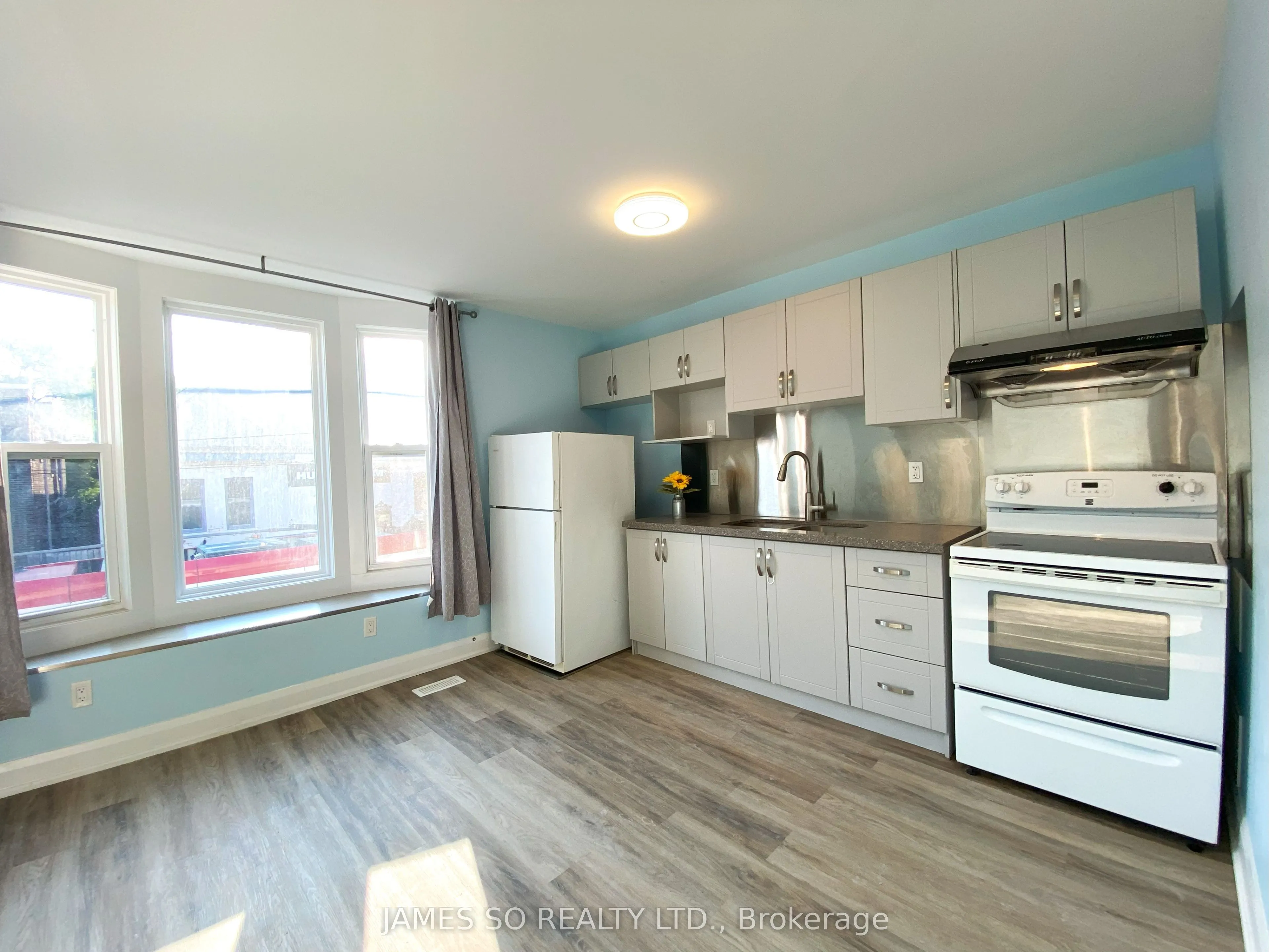 293 Broadview Avenue, #2nd Floor