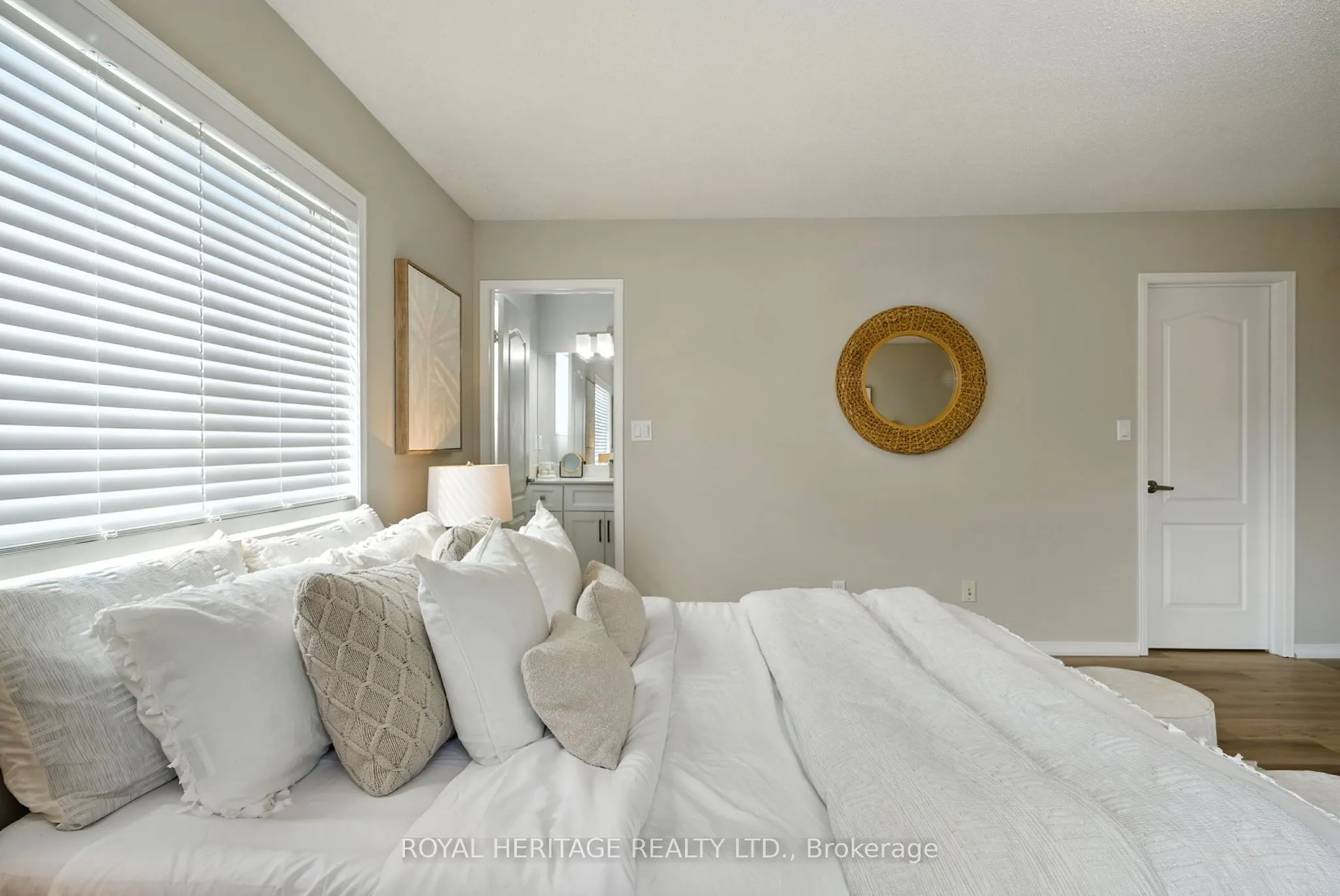 159 Carnwith Drive E