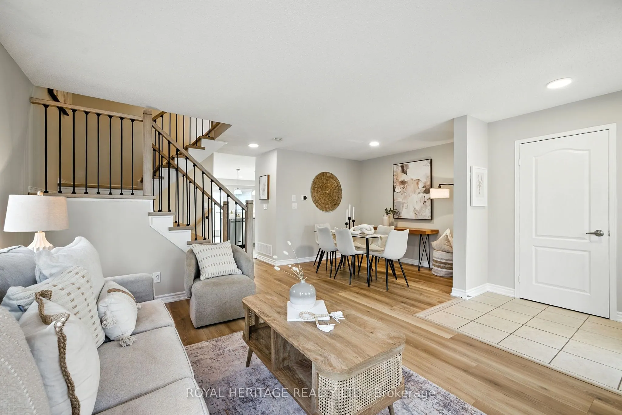 159 Carnwith Drive E