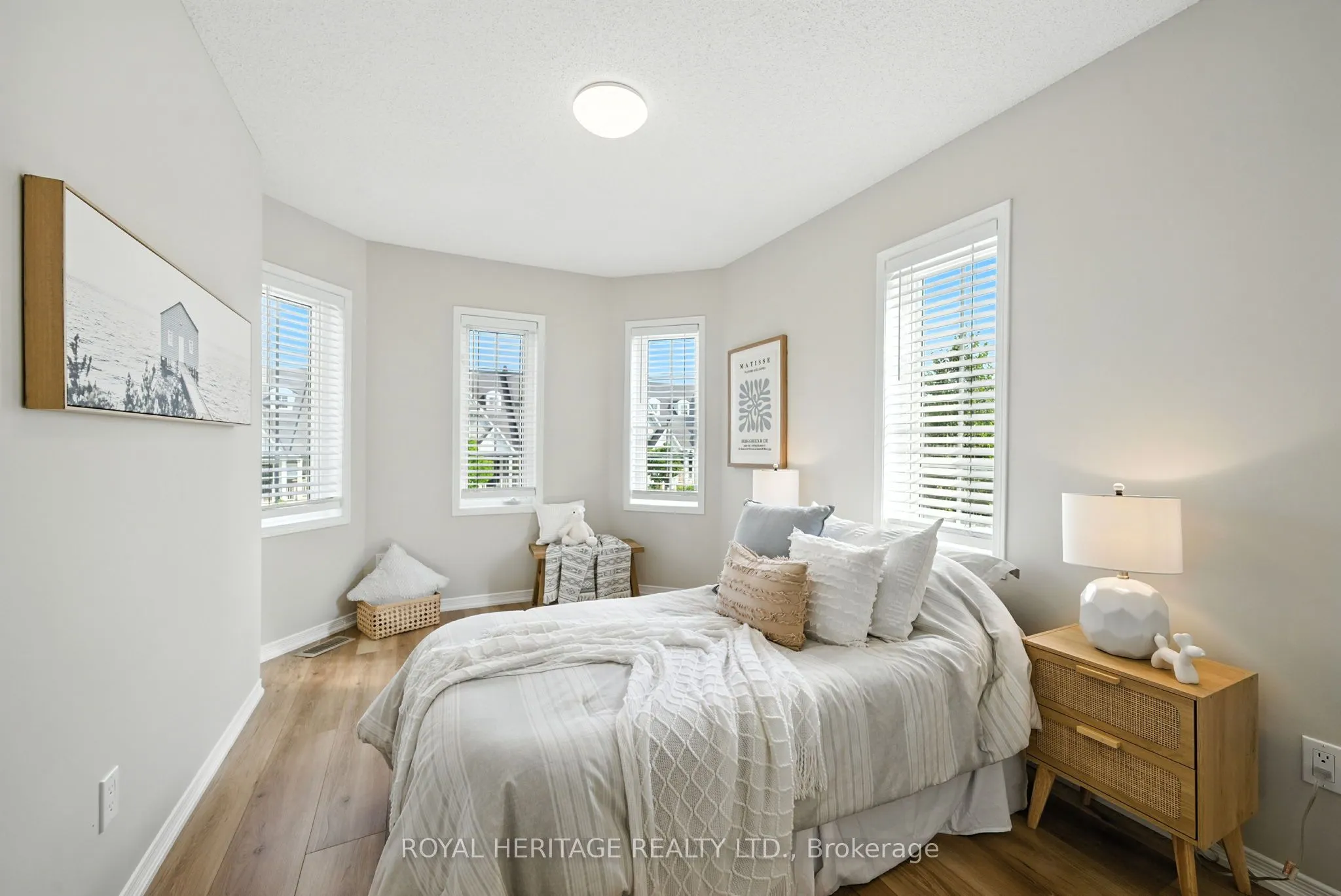 159 Carnwith Drive E