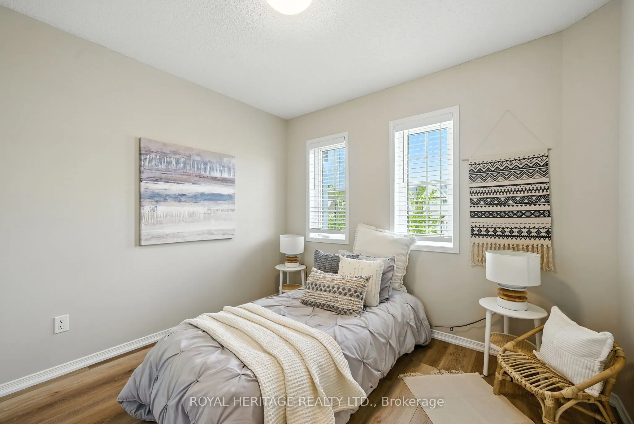 159 Carnwith Drive E