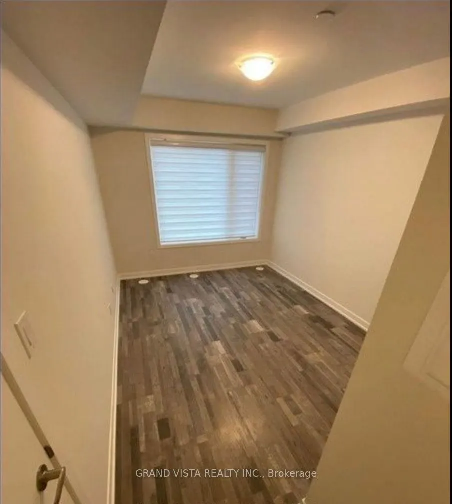 1460 Whites Road N, #109