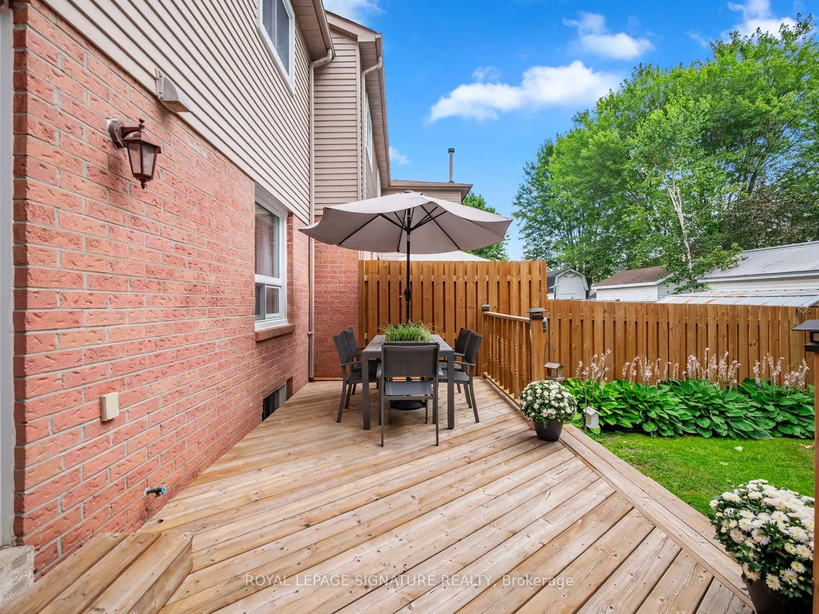 13 Hillhurst Crescent