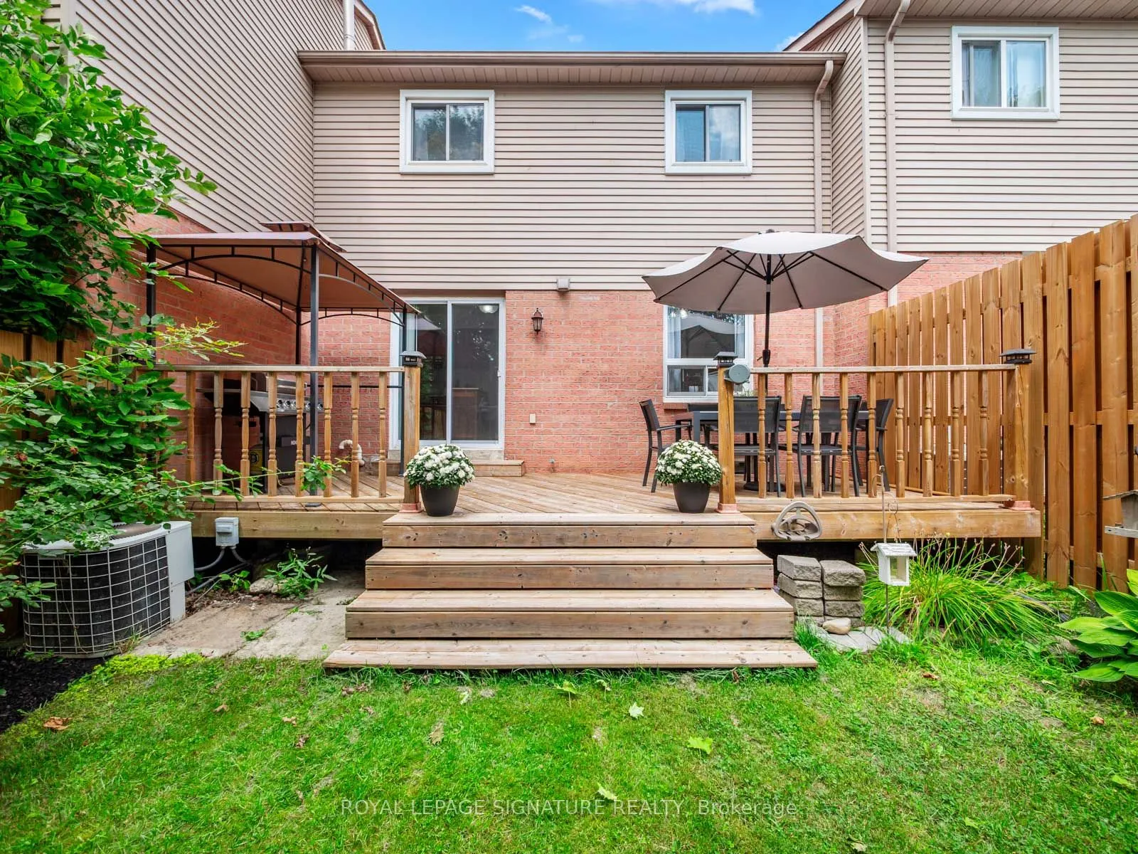 13 Hillhurst Crescent