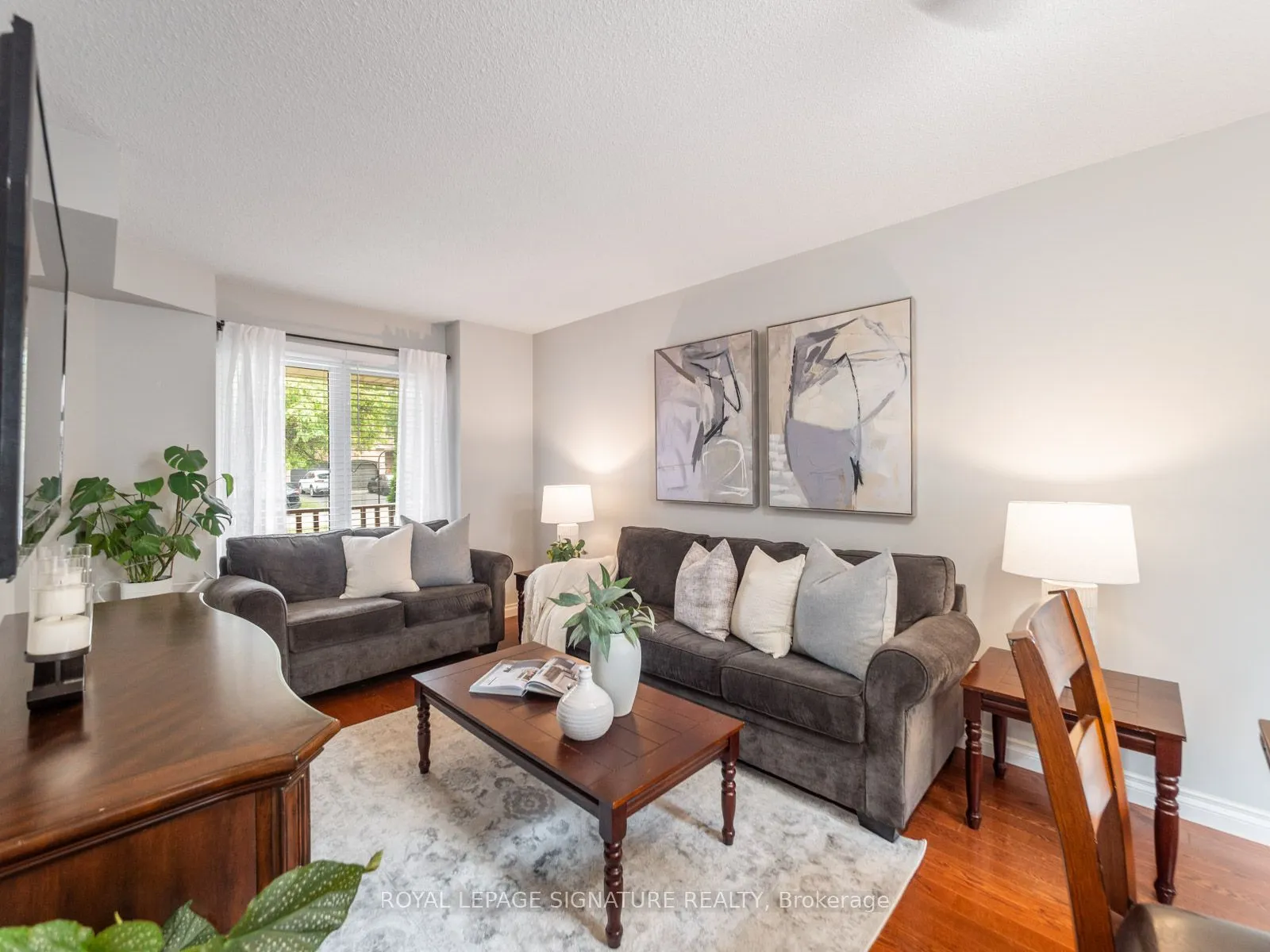 13 Hillhurst Crescent