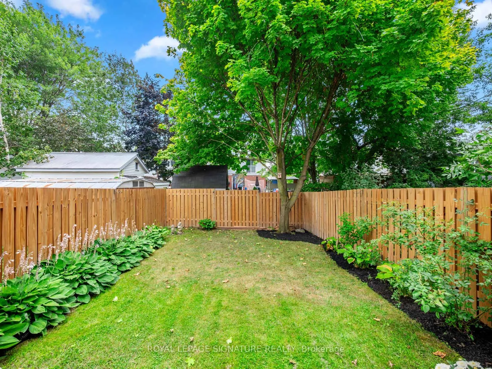 13 Hillhurst Crescent