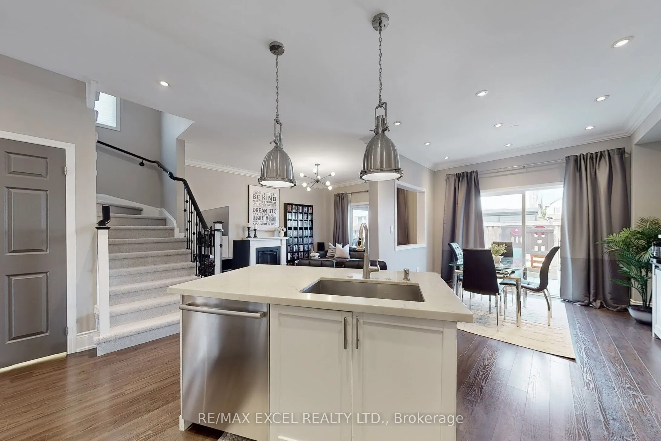 5 Sandgate Street