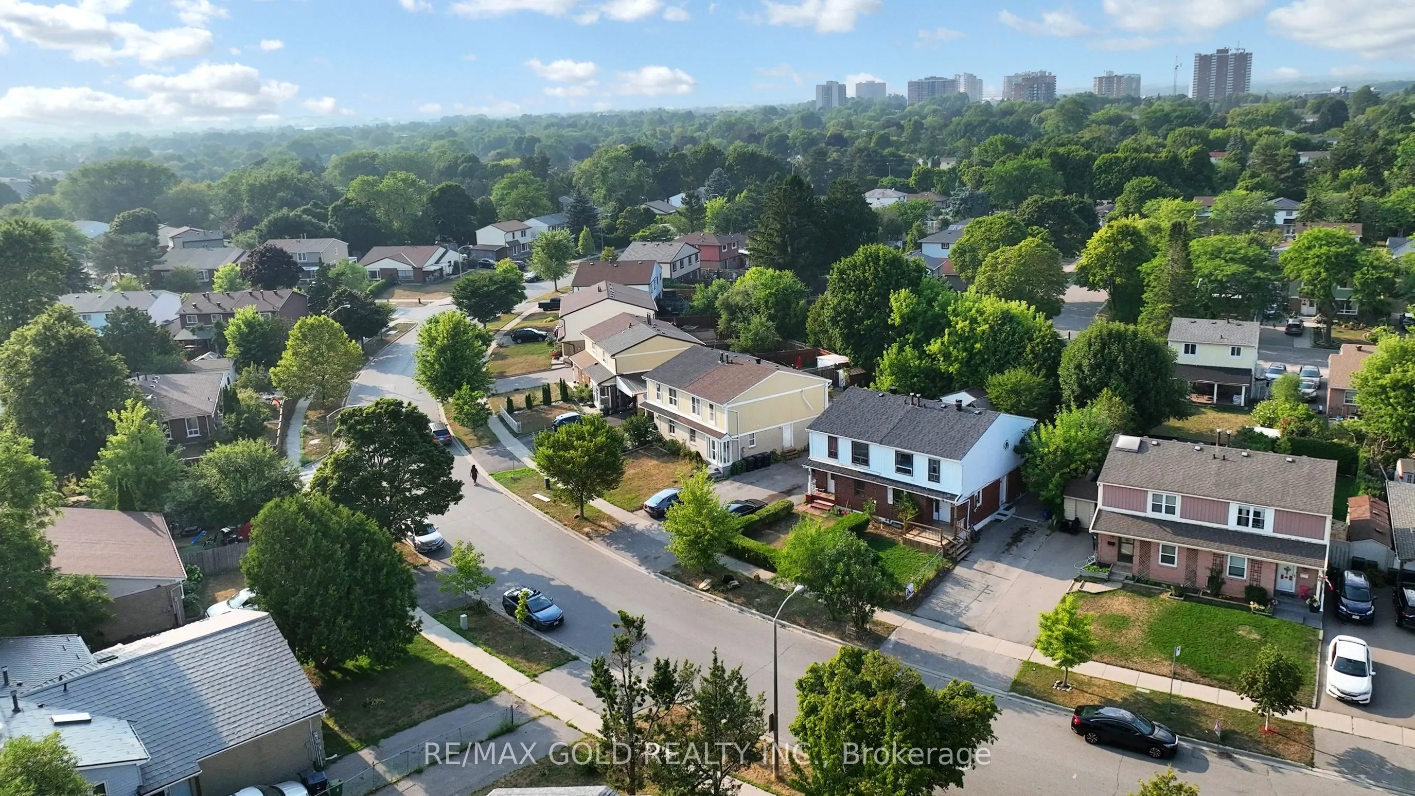 42 Murison Boulevard