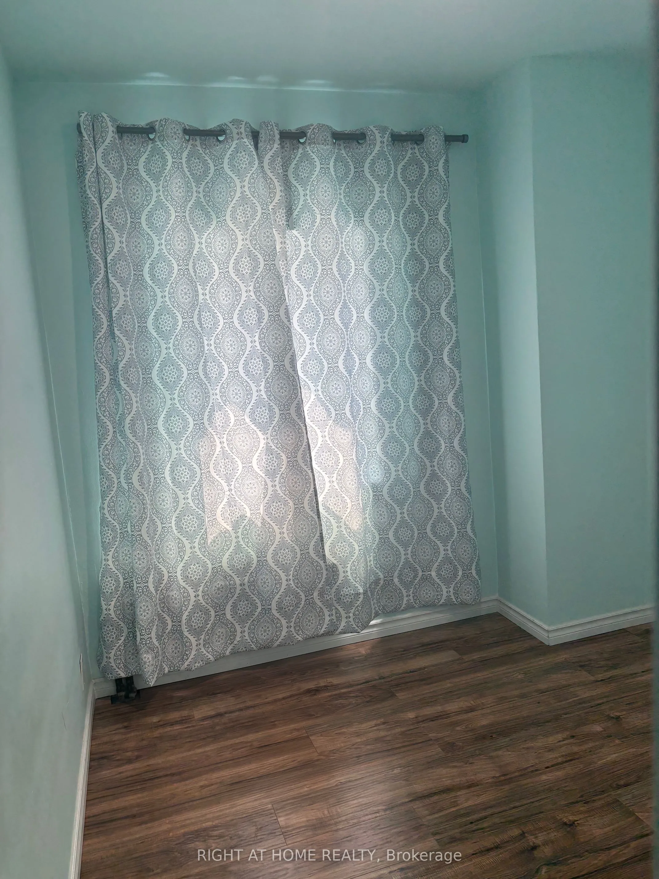 611 Gerrard Street E, #Unit 3