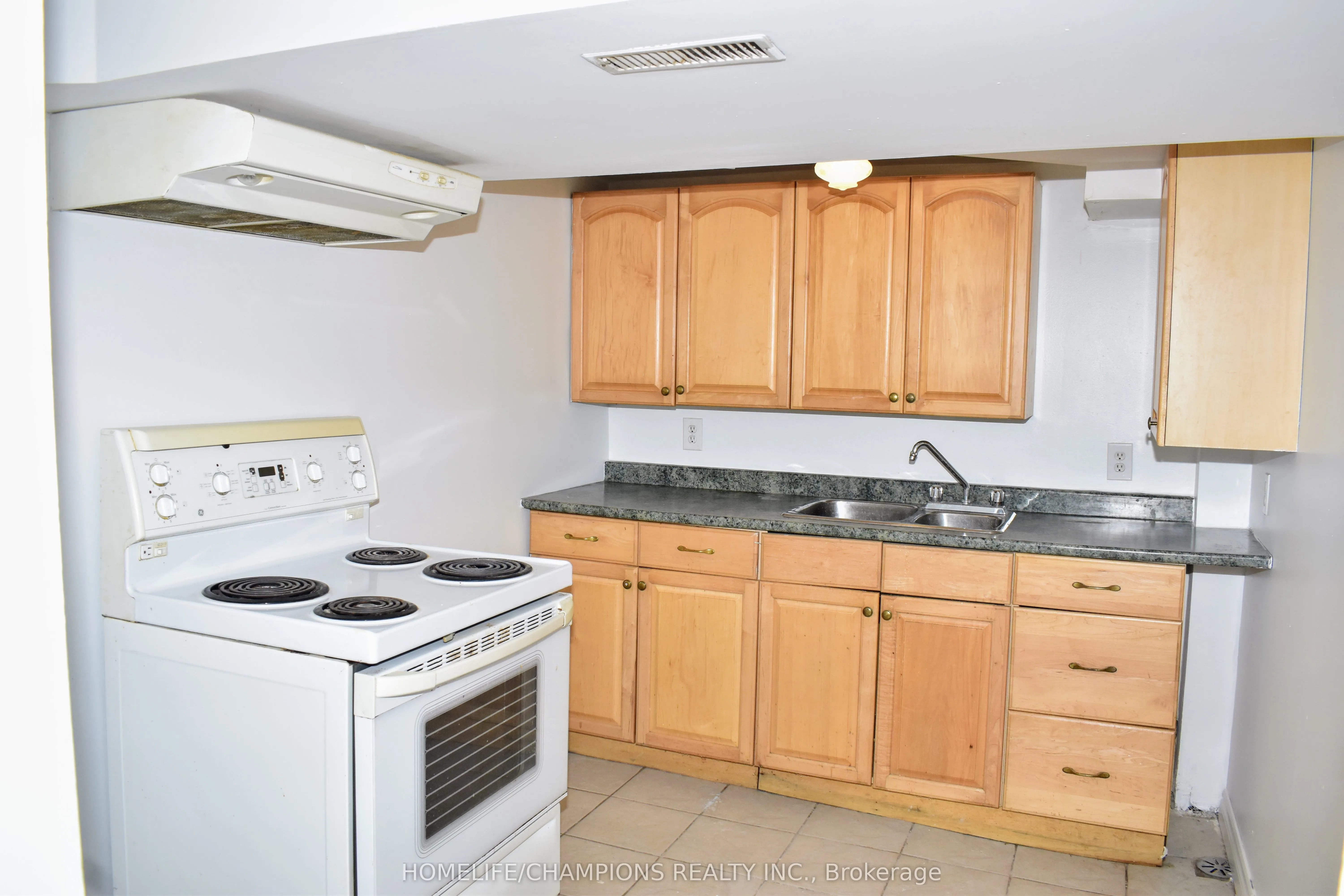 55 Central Park Boulevard N