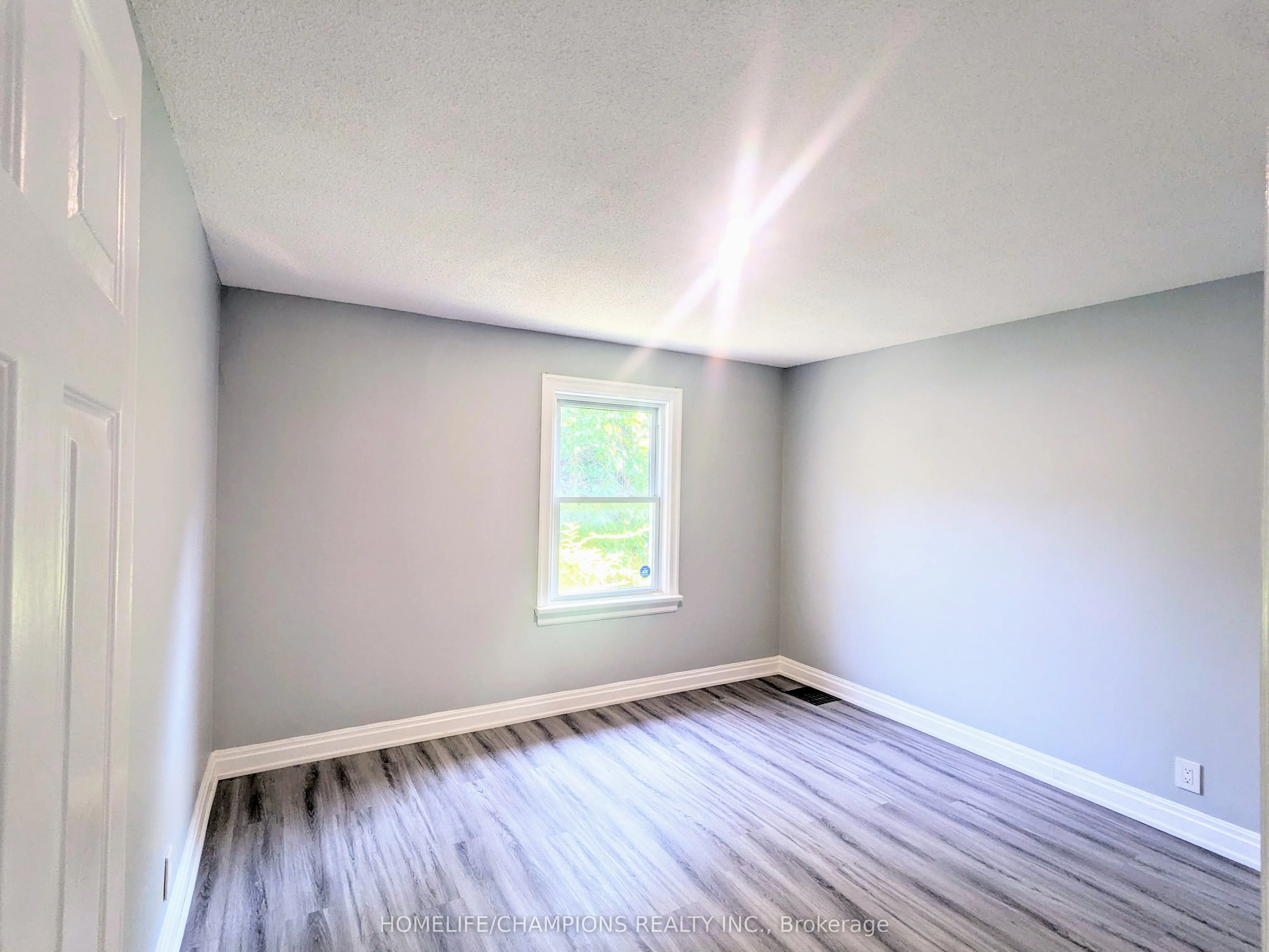 55 Central Park Boulevard N