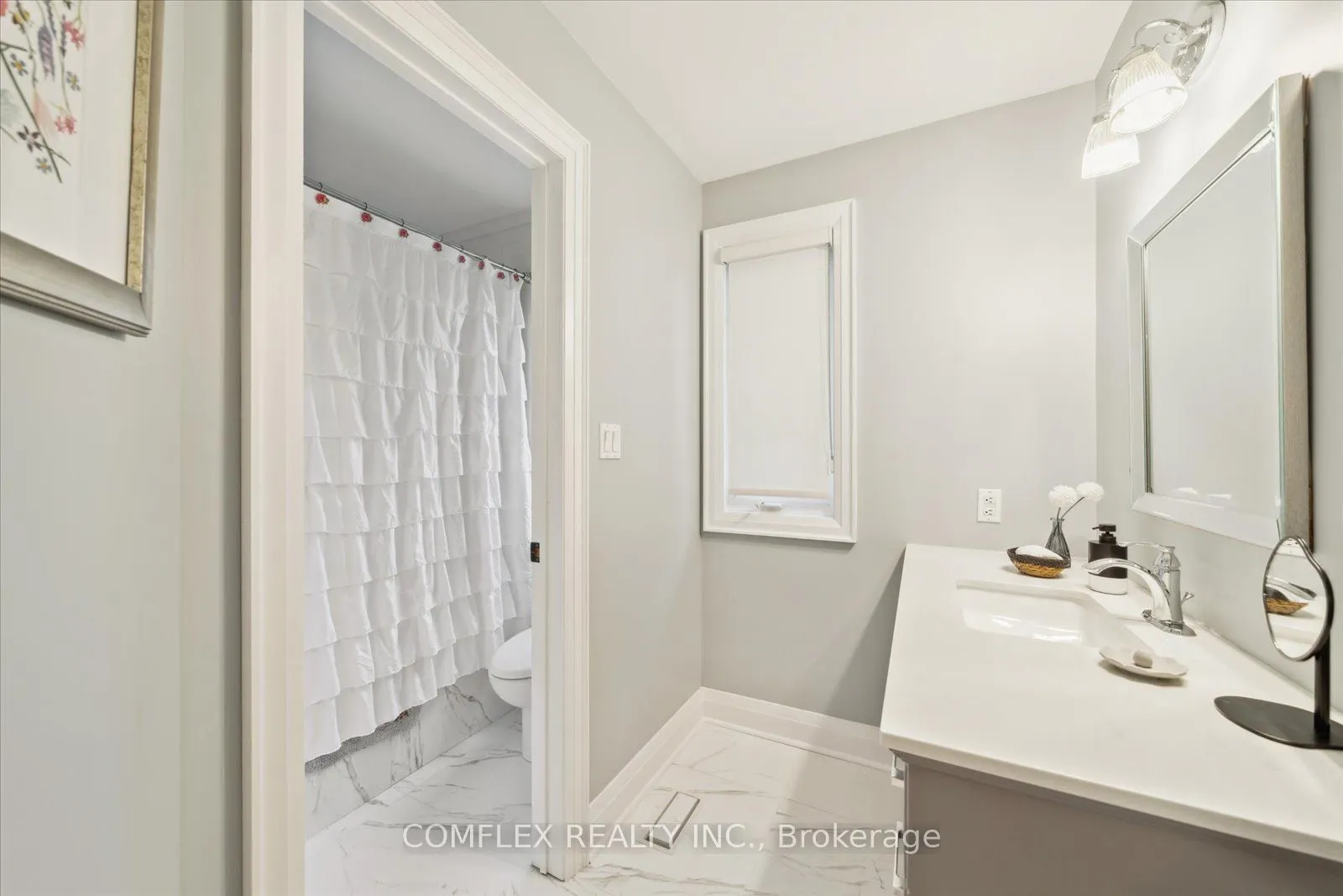 2 TAUNUS Court