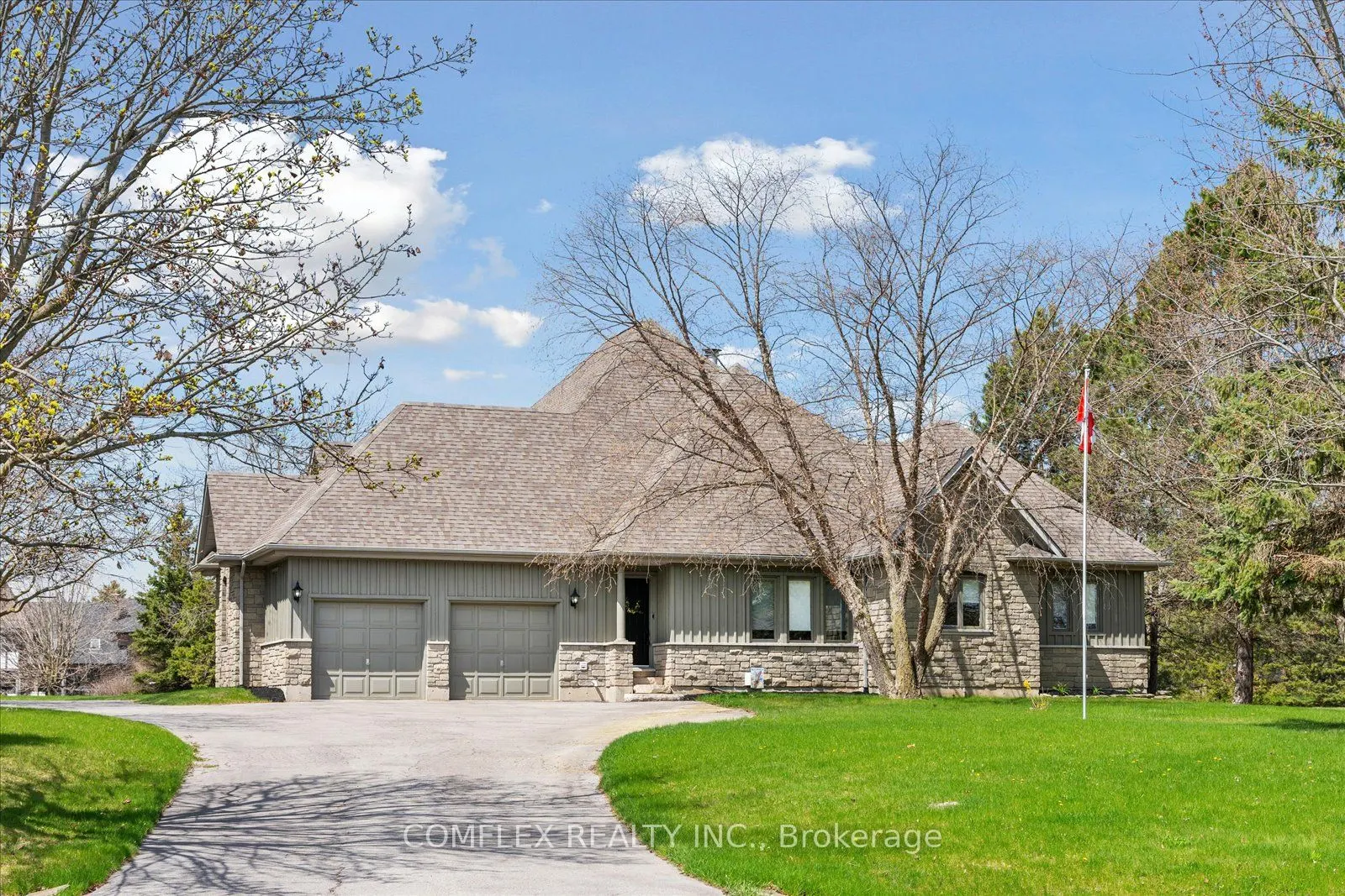 2 TAUNUS Court