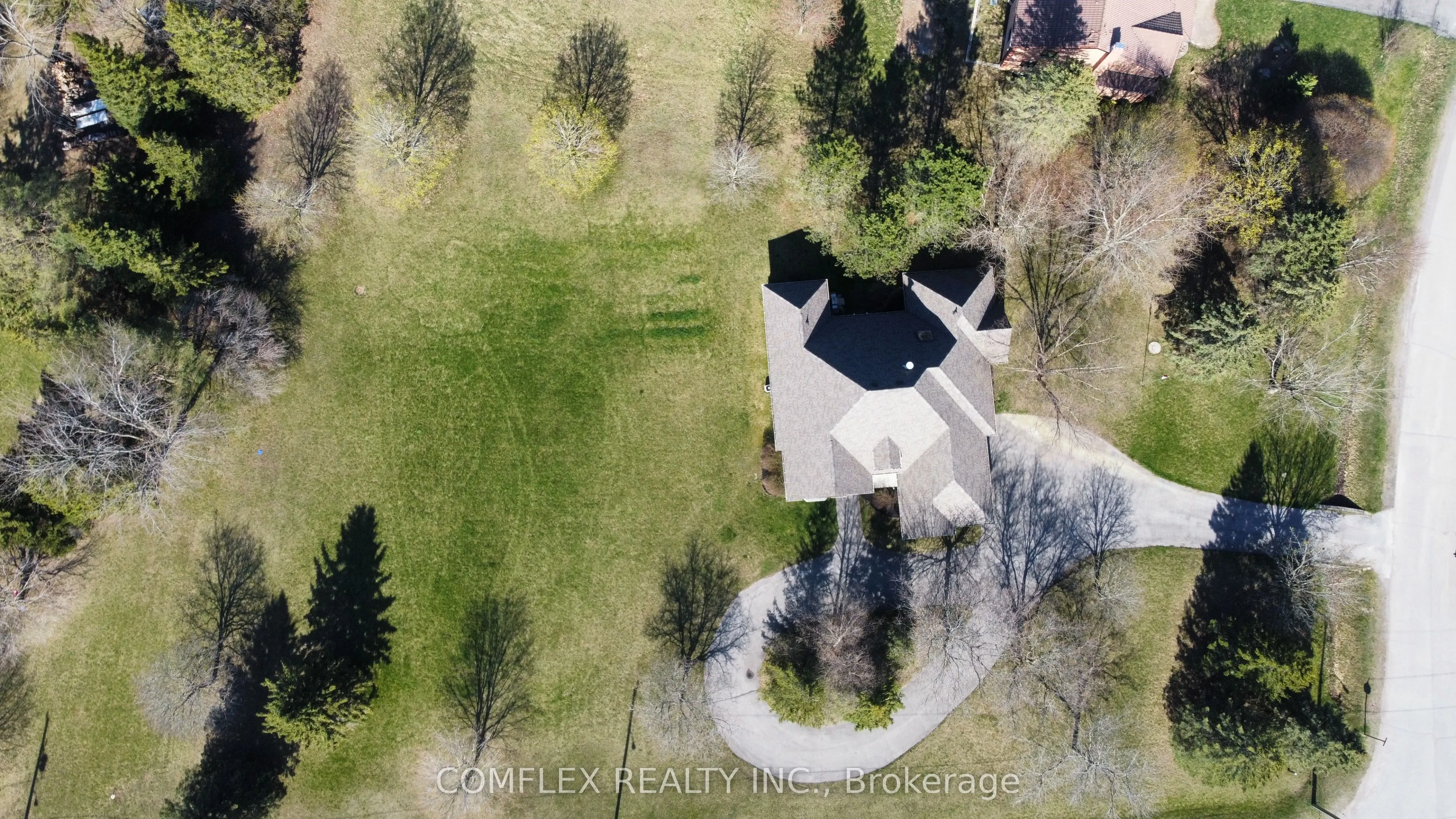 2 TAUNUS Court