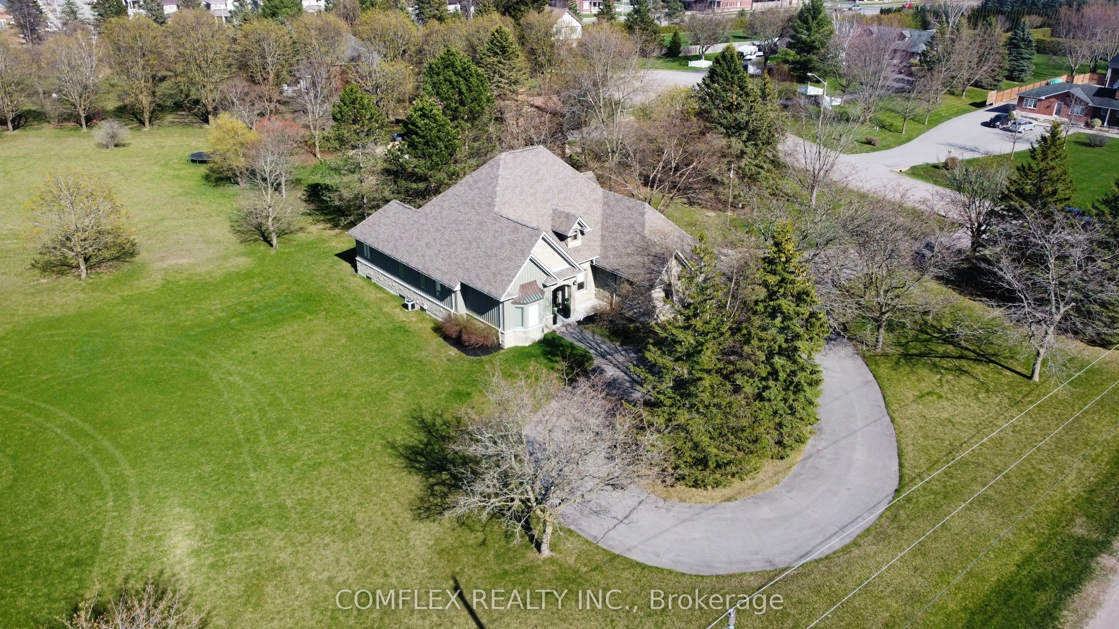 2 TAUNUS Court