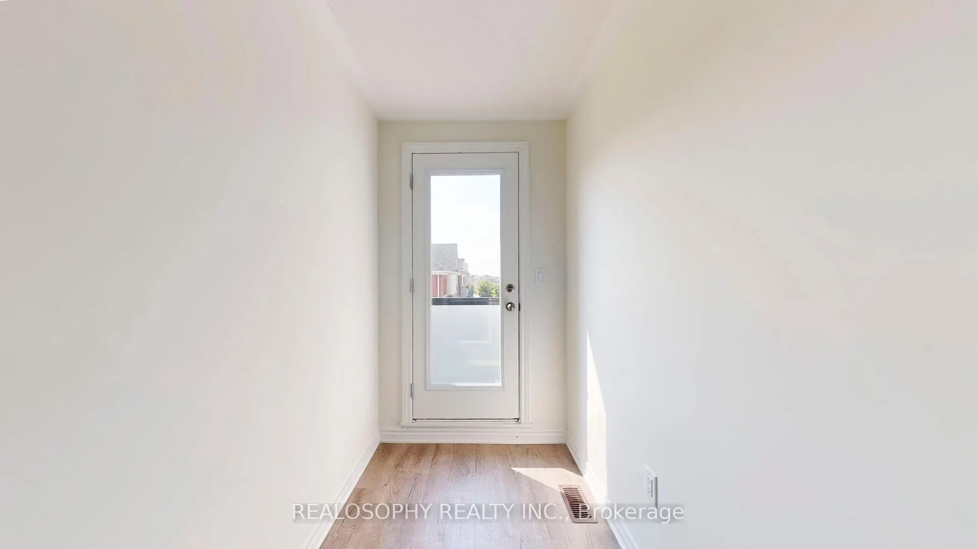 211 1034 Relection Place, #211