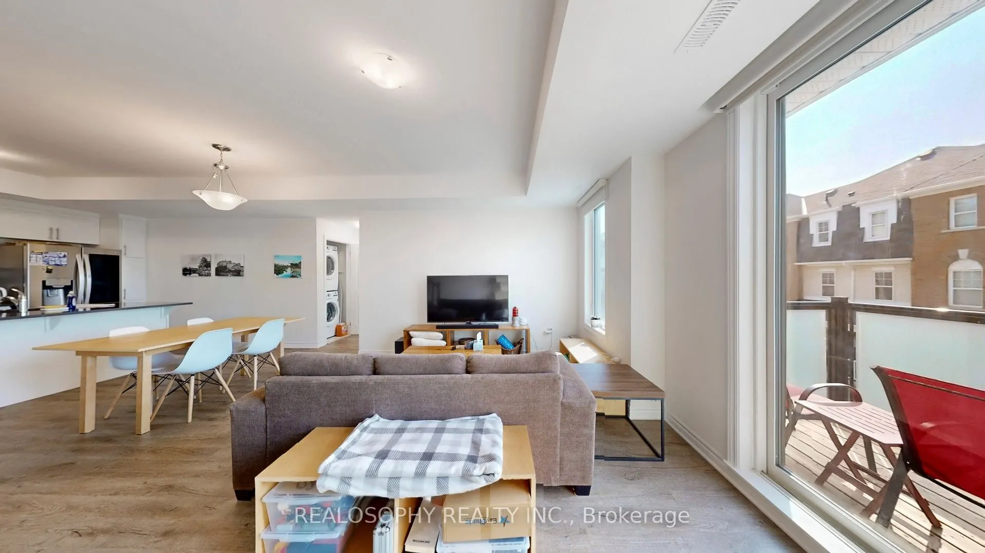 211 1034 Relection Place, #211