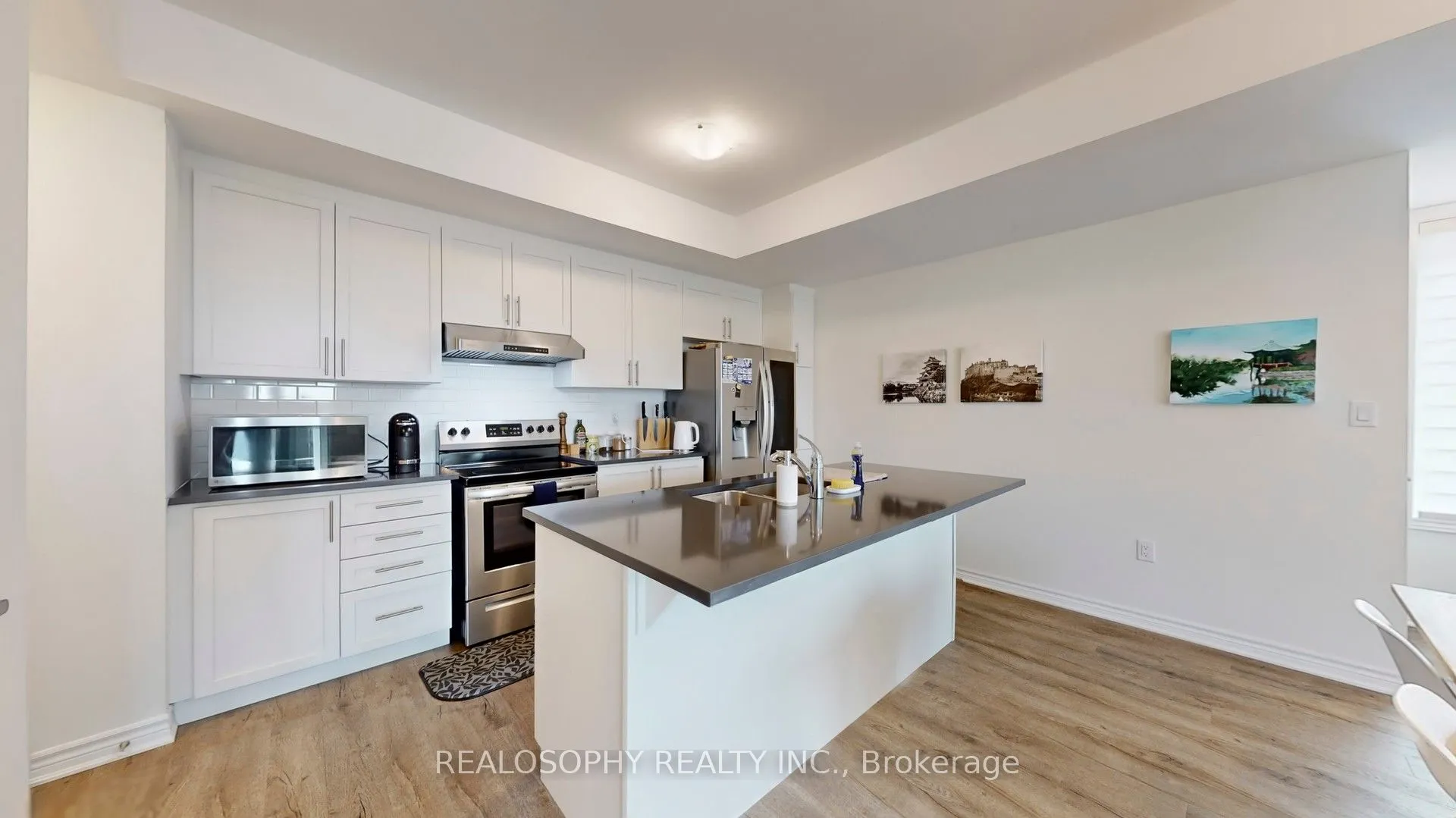 211 1034 Relection Place, #211