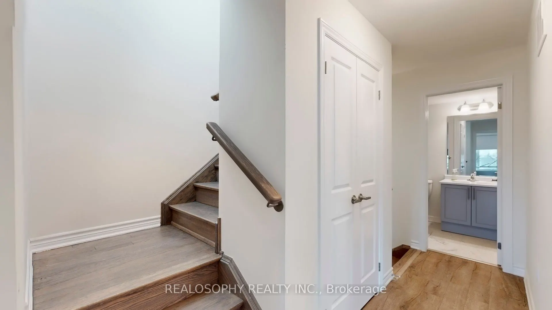 211 1034 Relection Place, #211