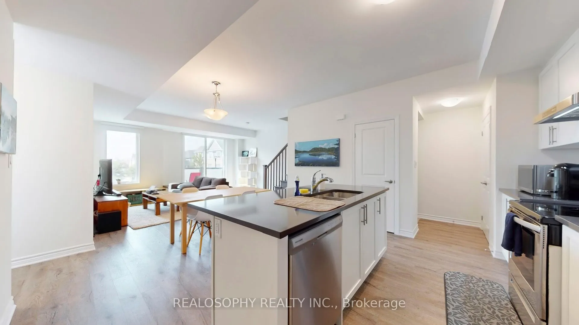 211 1034 Relection Place, #211