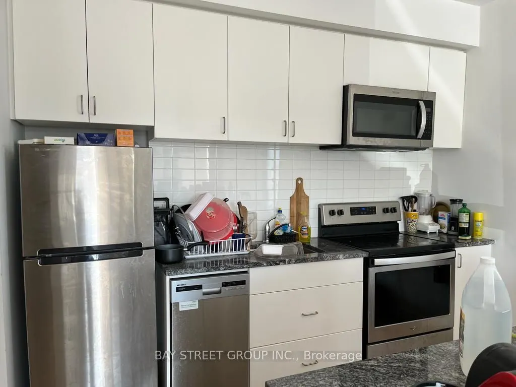 1760 Simcoe Street N, #96B