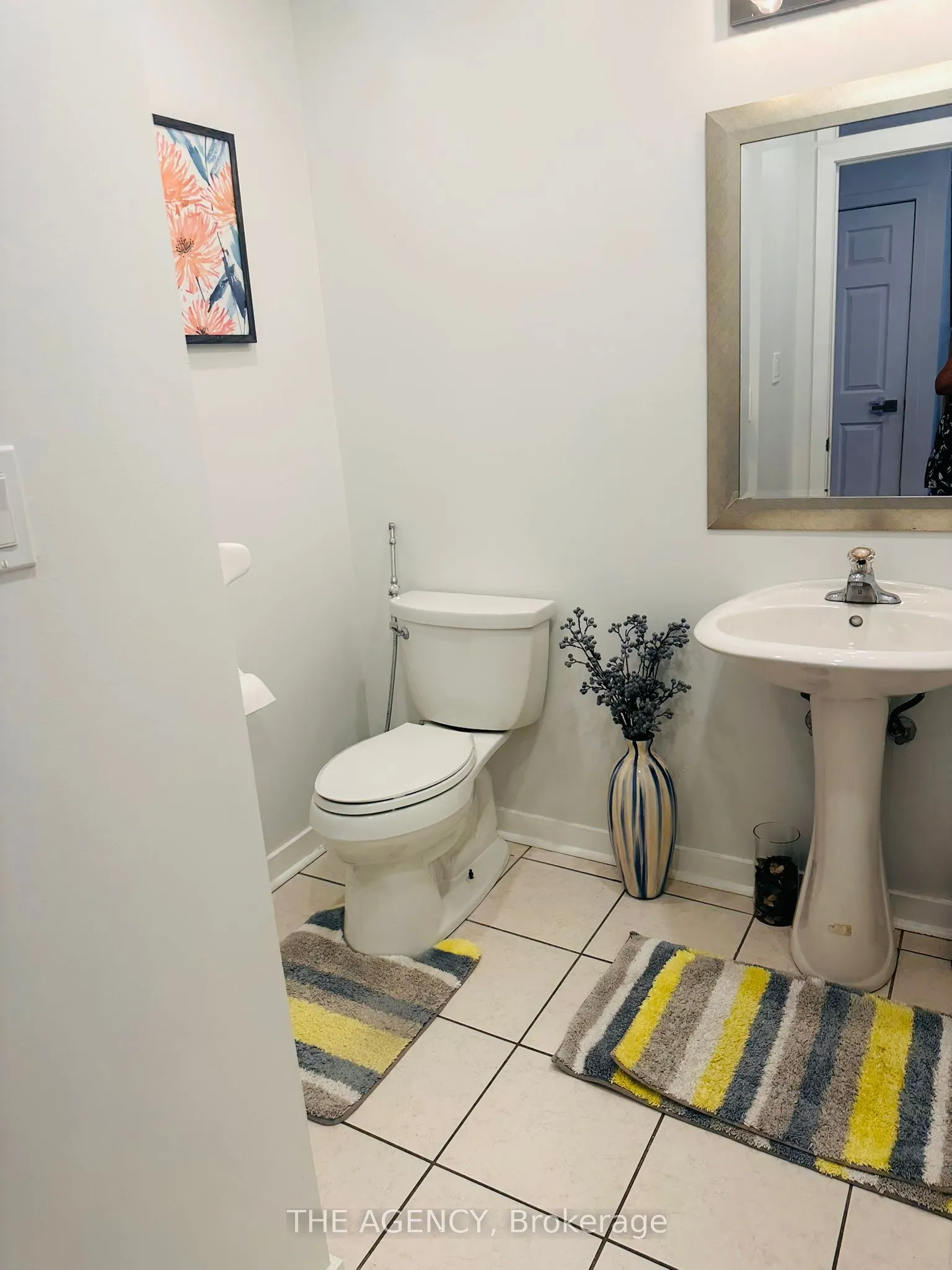 12 Robert Attersley Drive E