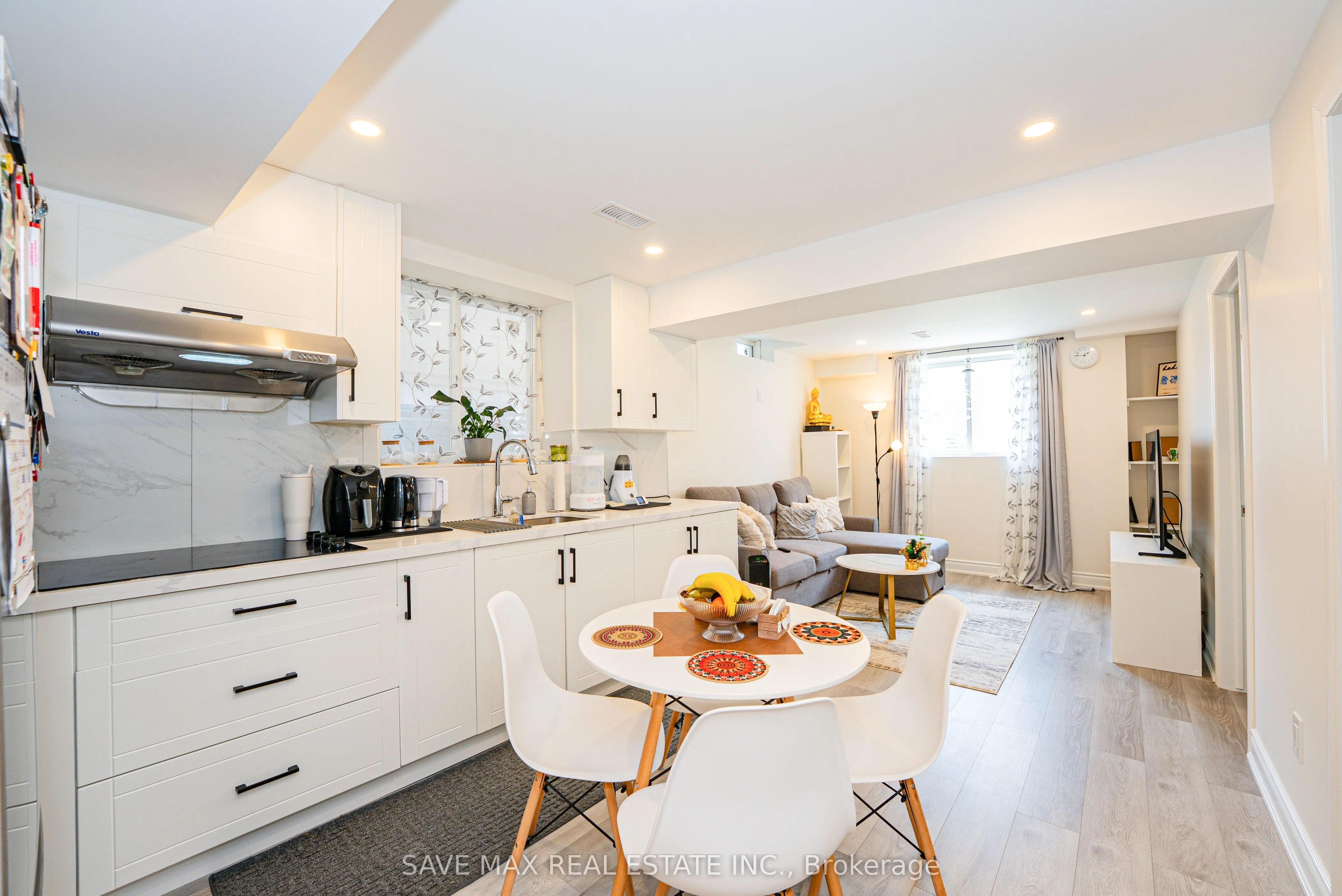 2092 Coppermine Street