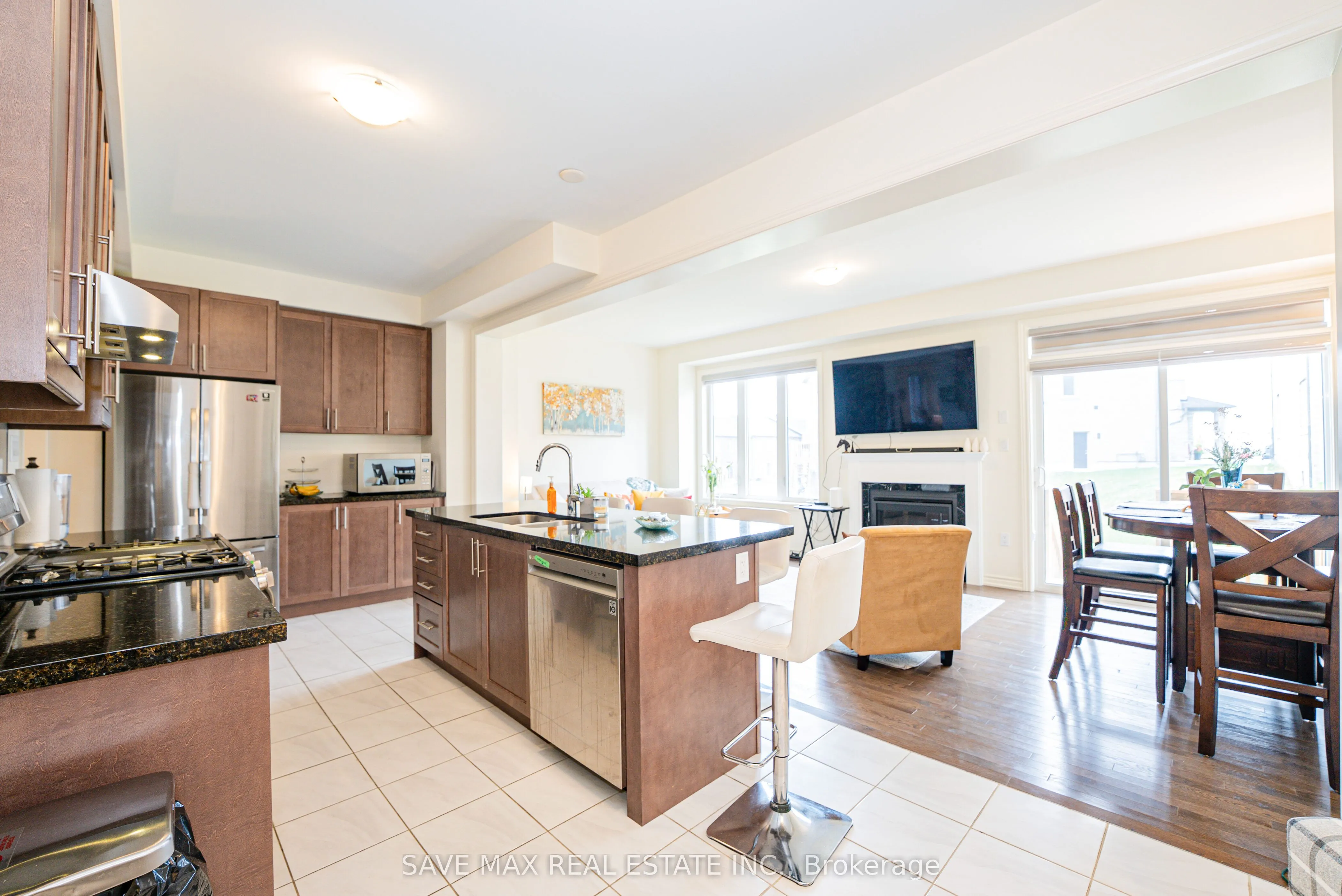 2092 Coppermine Street