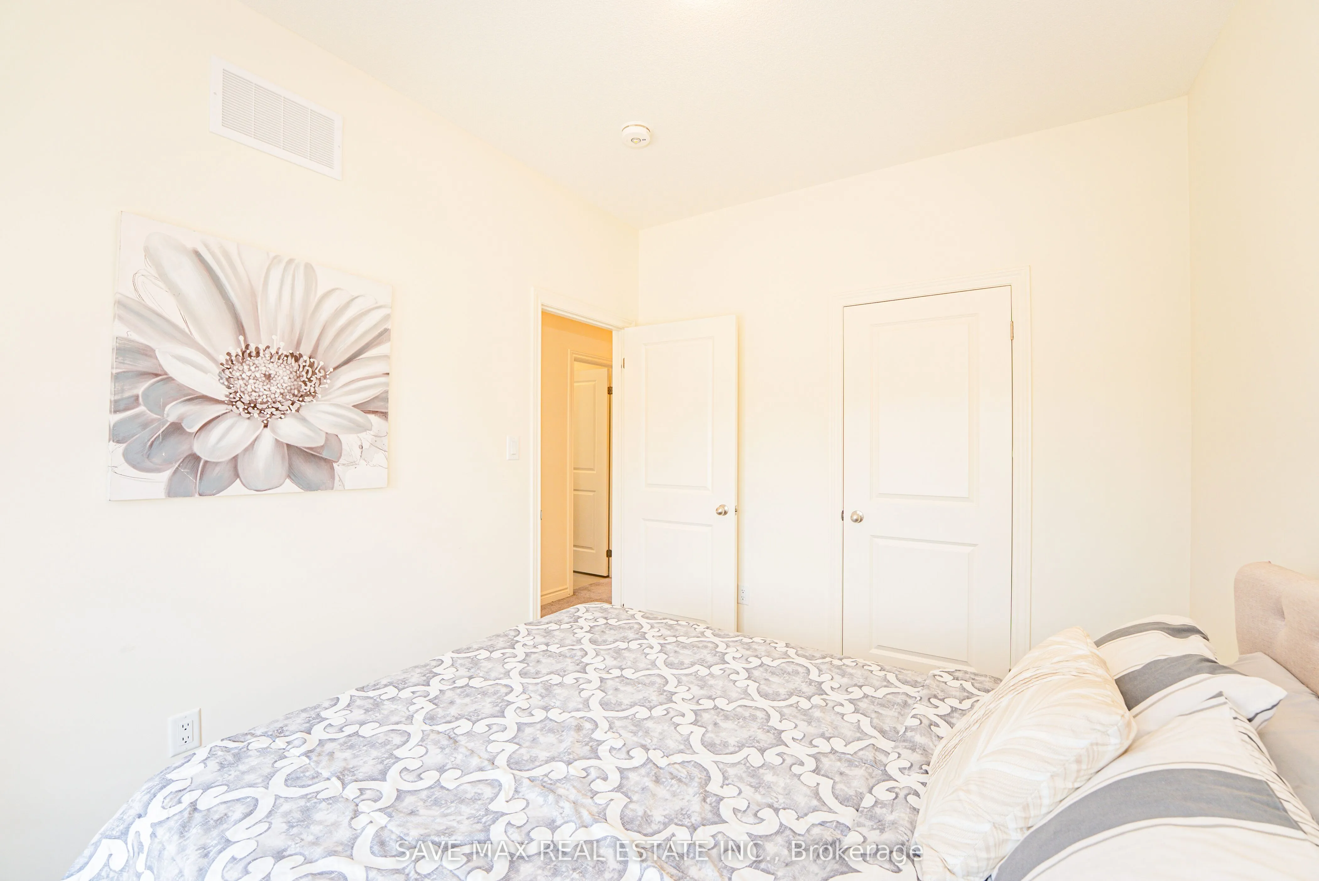 2092 Coppermine Street