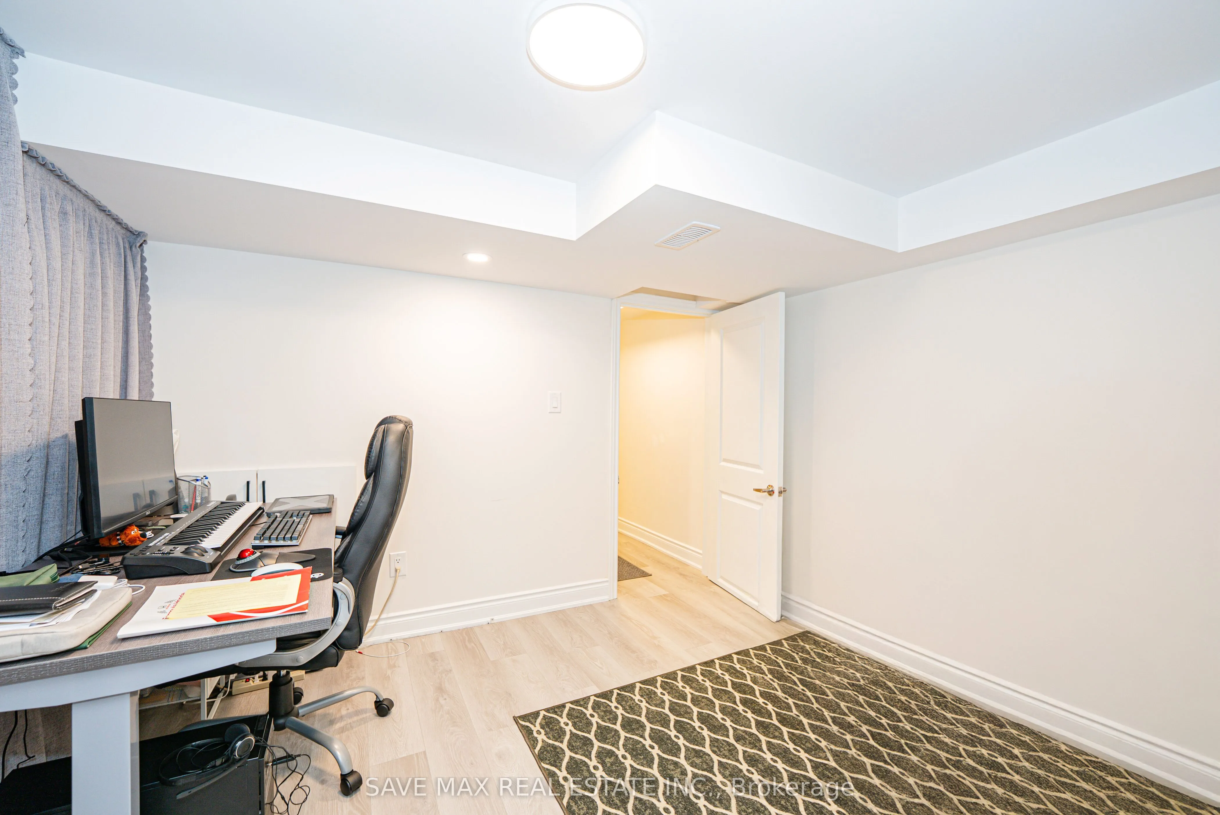 2092 Coppermine Street