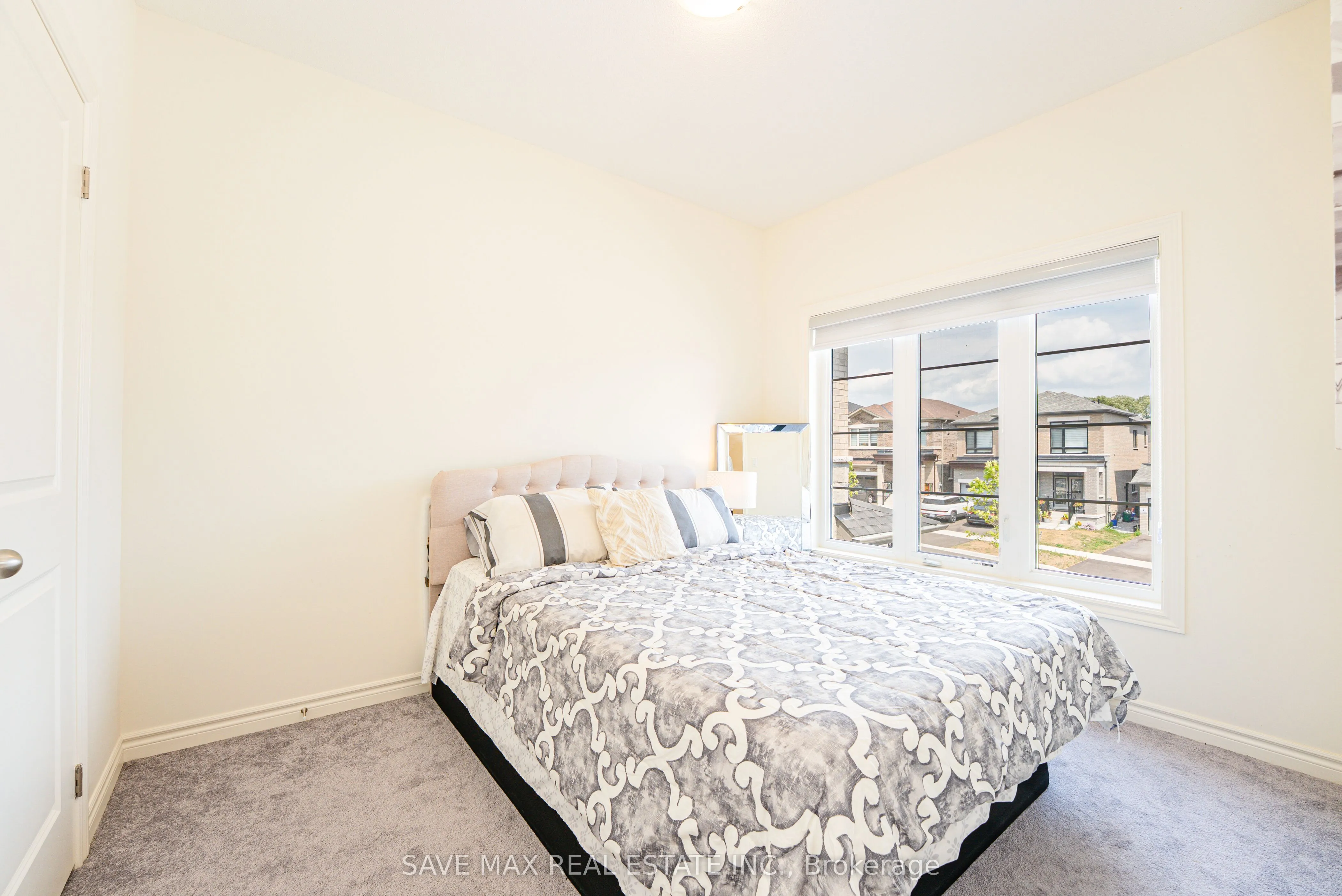 2092 Coppermine Street