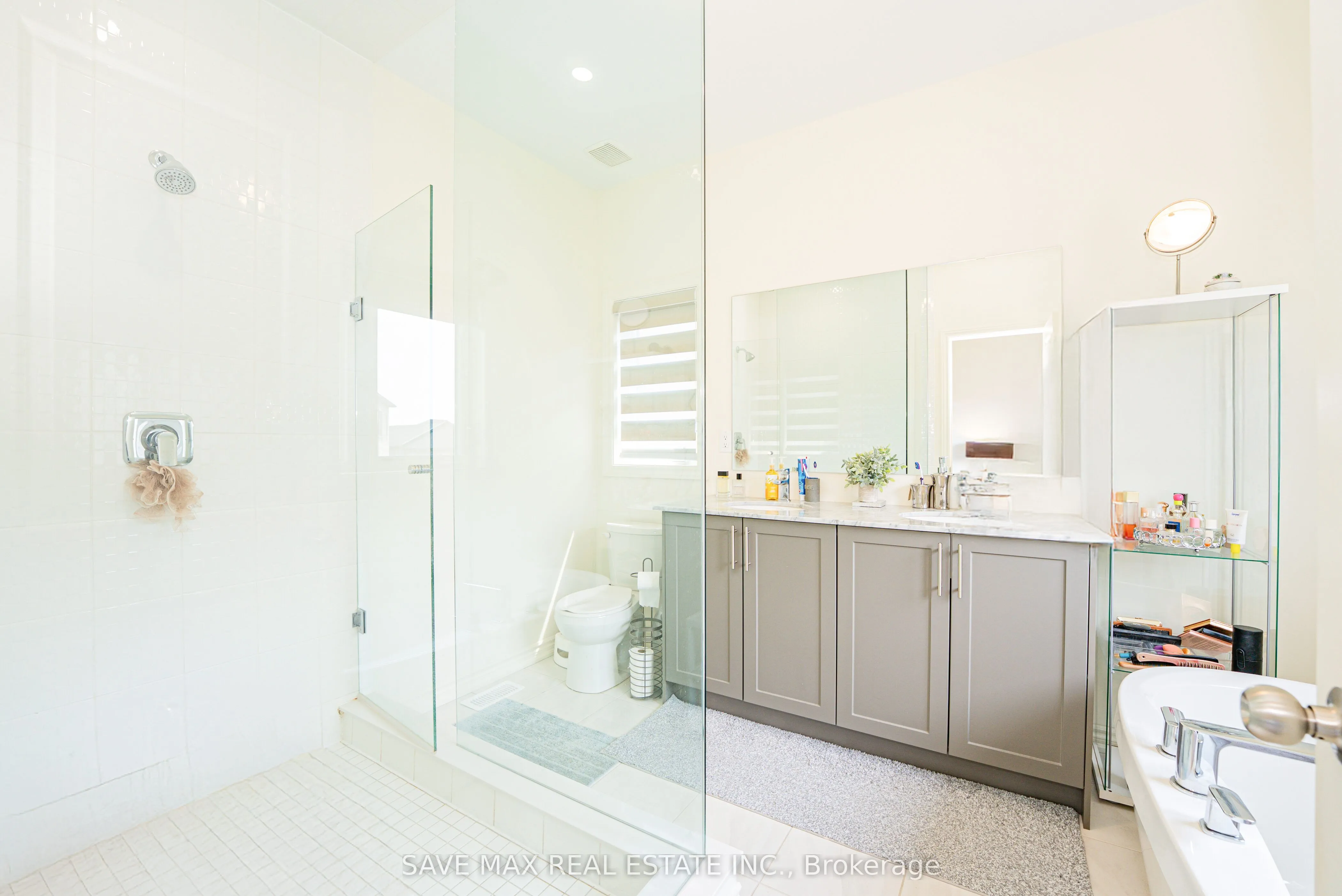 2092 Coppermine Street
