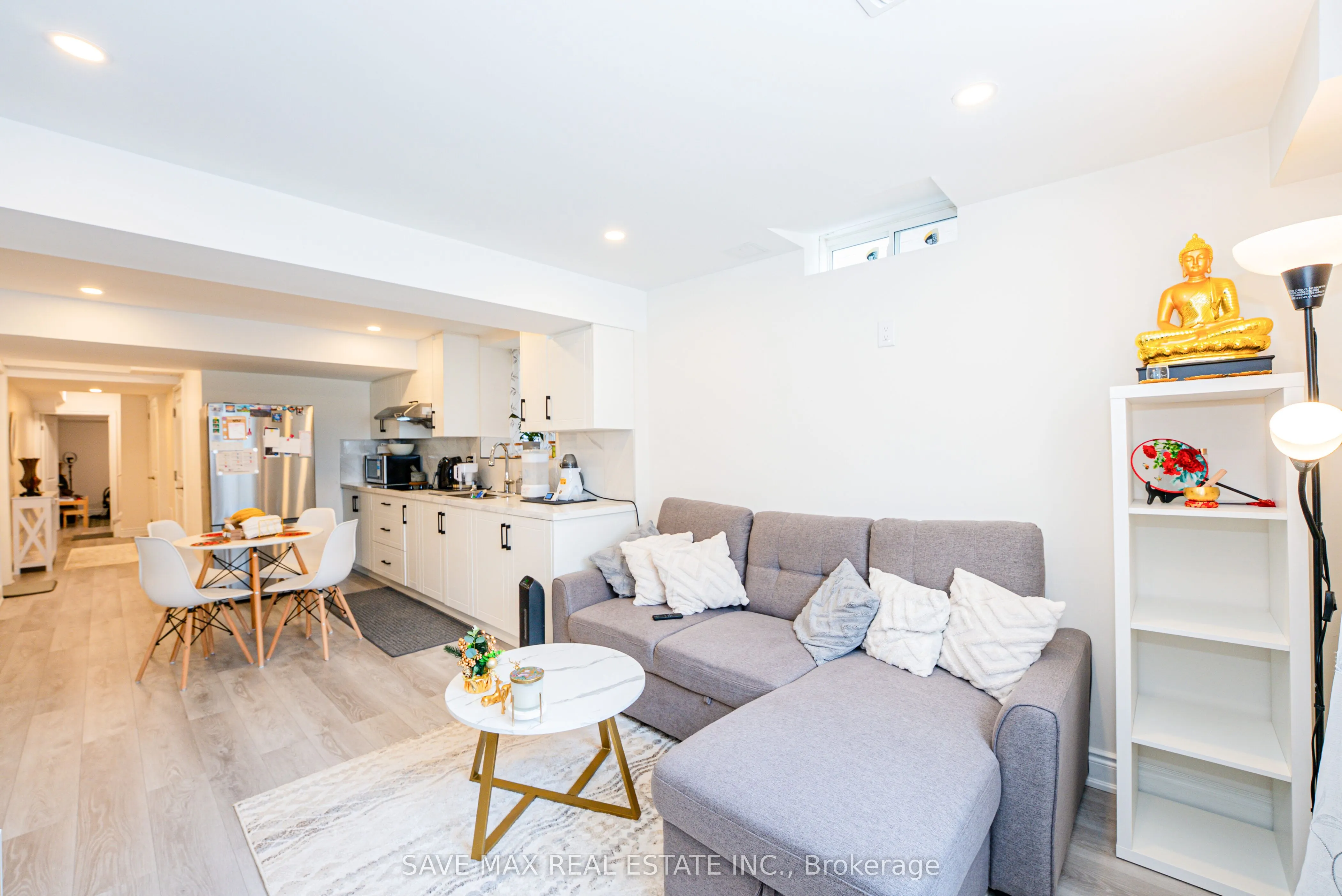 2092 Coppermine Street